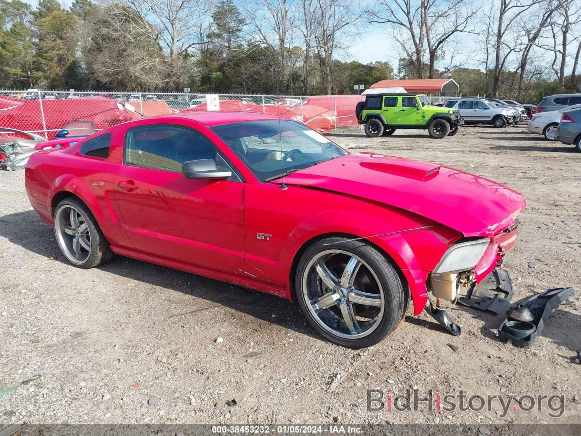 Photo 1ZVHT82H385101539 - FORD MUSTANG 2008