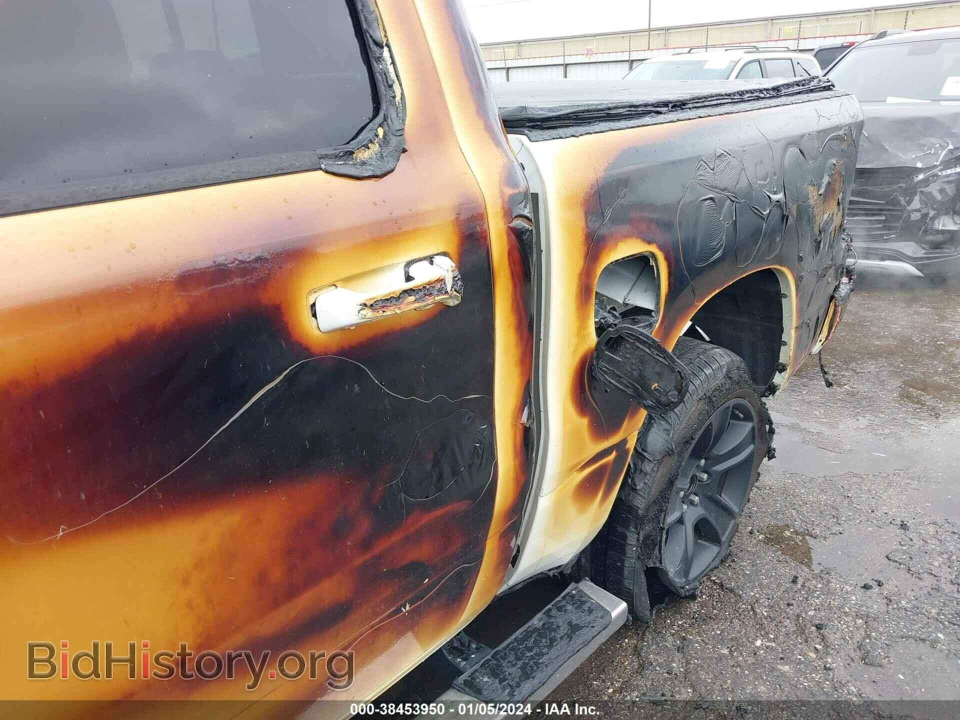 2021 RAM 1500 - VIN: 1C6SRFFT3MN733856 - Фото 6