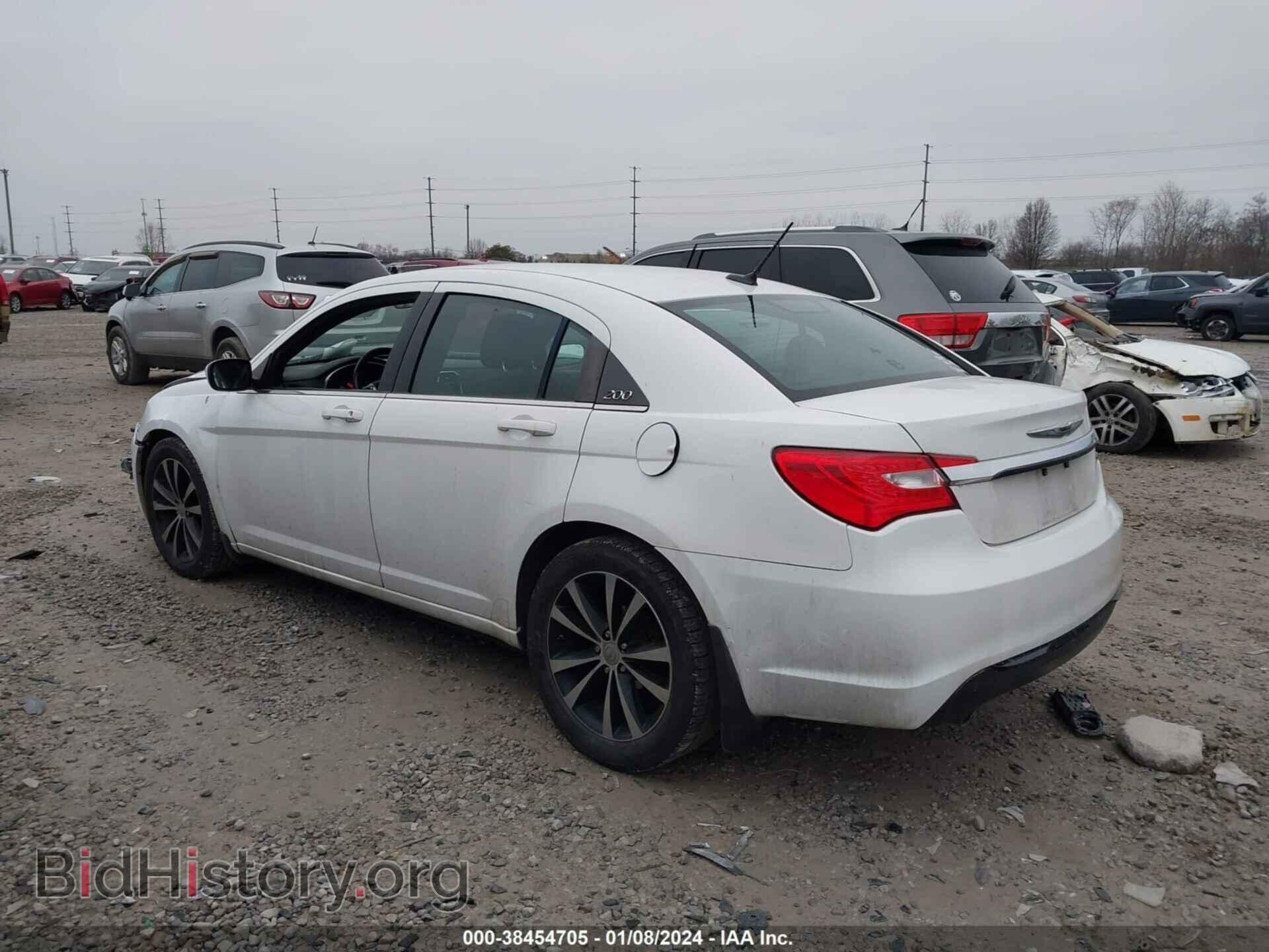 2012 CHRYSLER 200 - VIN: 1C3CCBBG2CN257697 - Фото 3