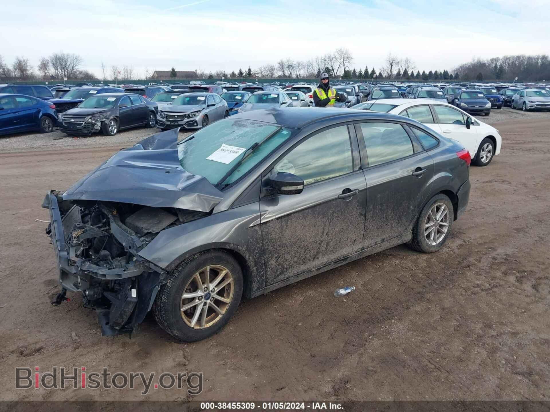 2017 FORD FOCUS - VIN: 1FADP3F2XHL327836 - Фото 2