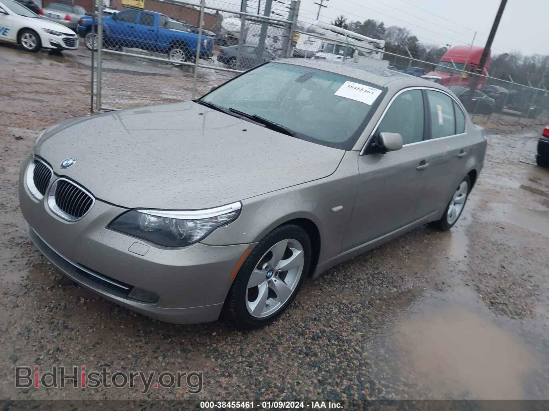 2008 BMW 528I - VIN: WBANU53518C115664 - Фото 2