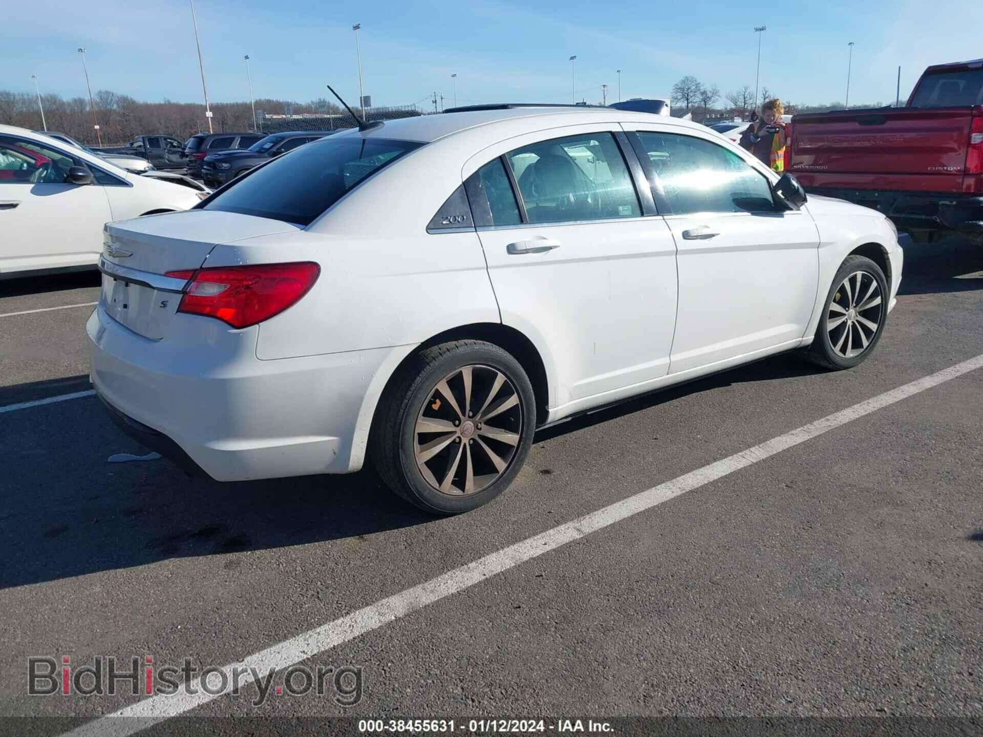 2013 CHRYSLER 200 - VIN: 1C3CCBBB8DN631865 - Фото 4