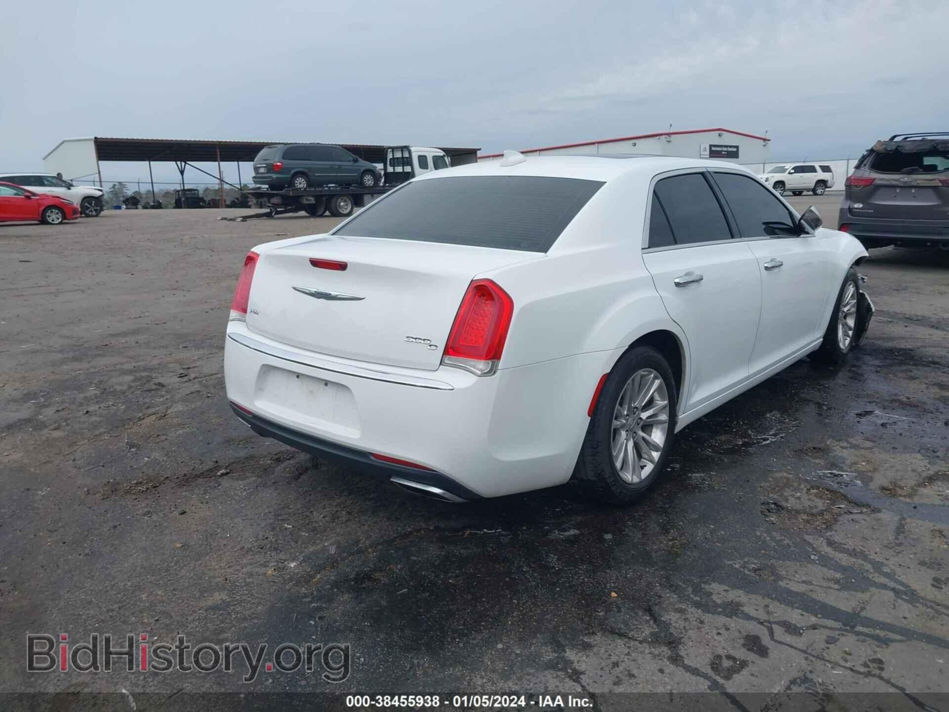 2016 CHRYSLER 300 - VIN: 2C3CCAEG9GH128053 - Фото 4