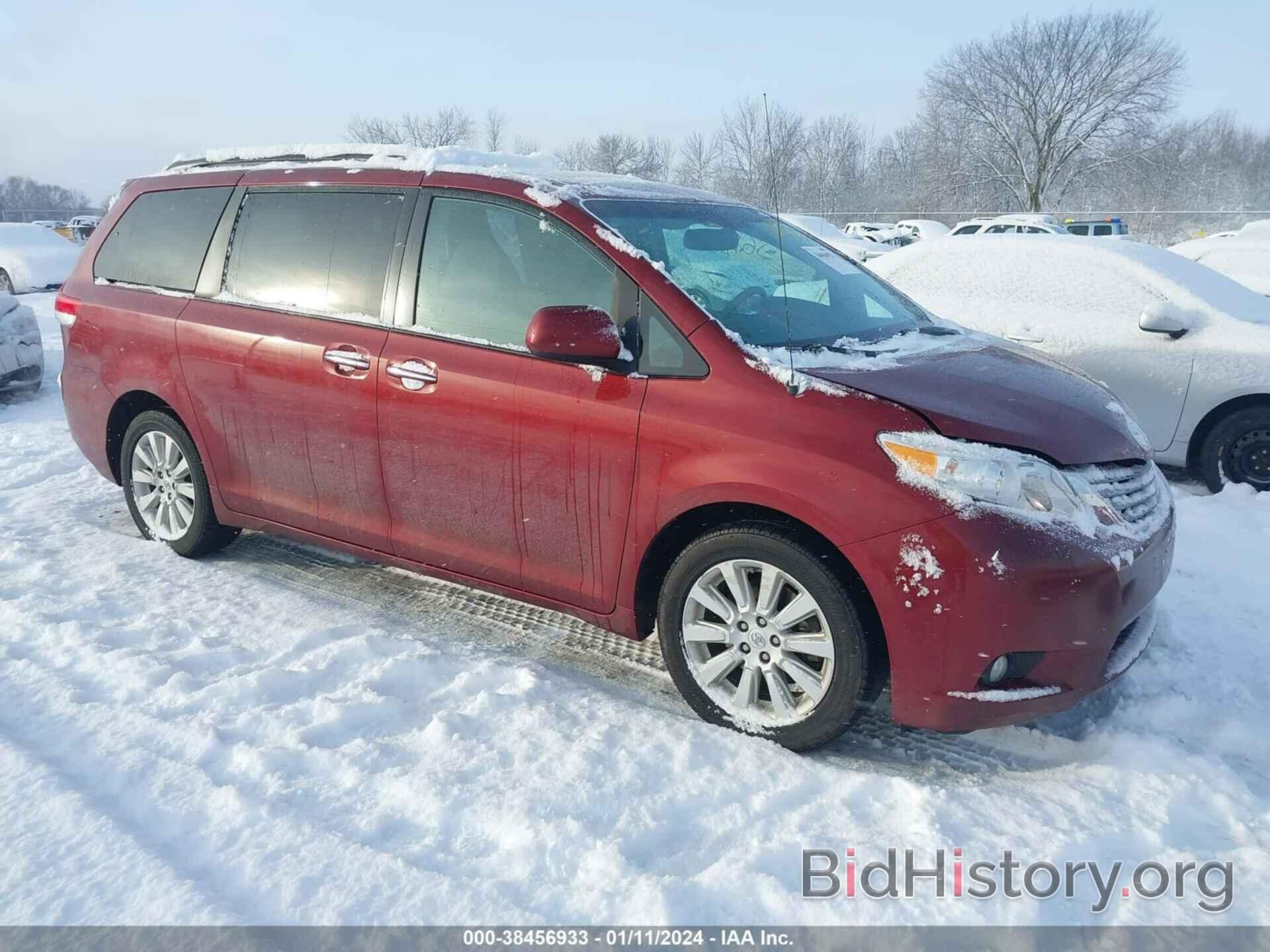 Photo 5TDDK3DC4DS068998 - TOYOTA SIENNA 2013