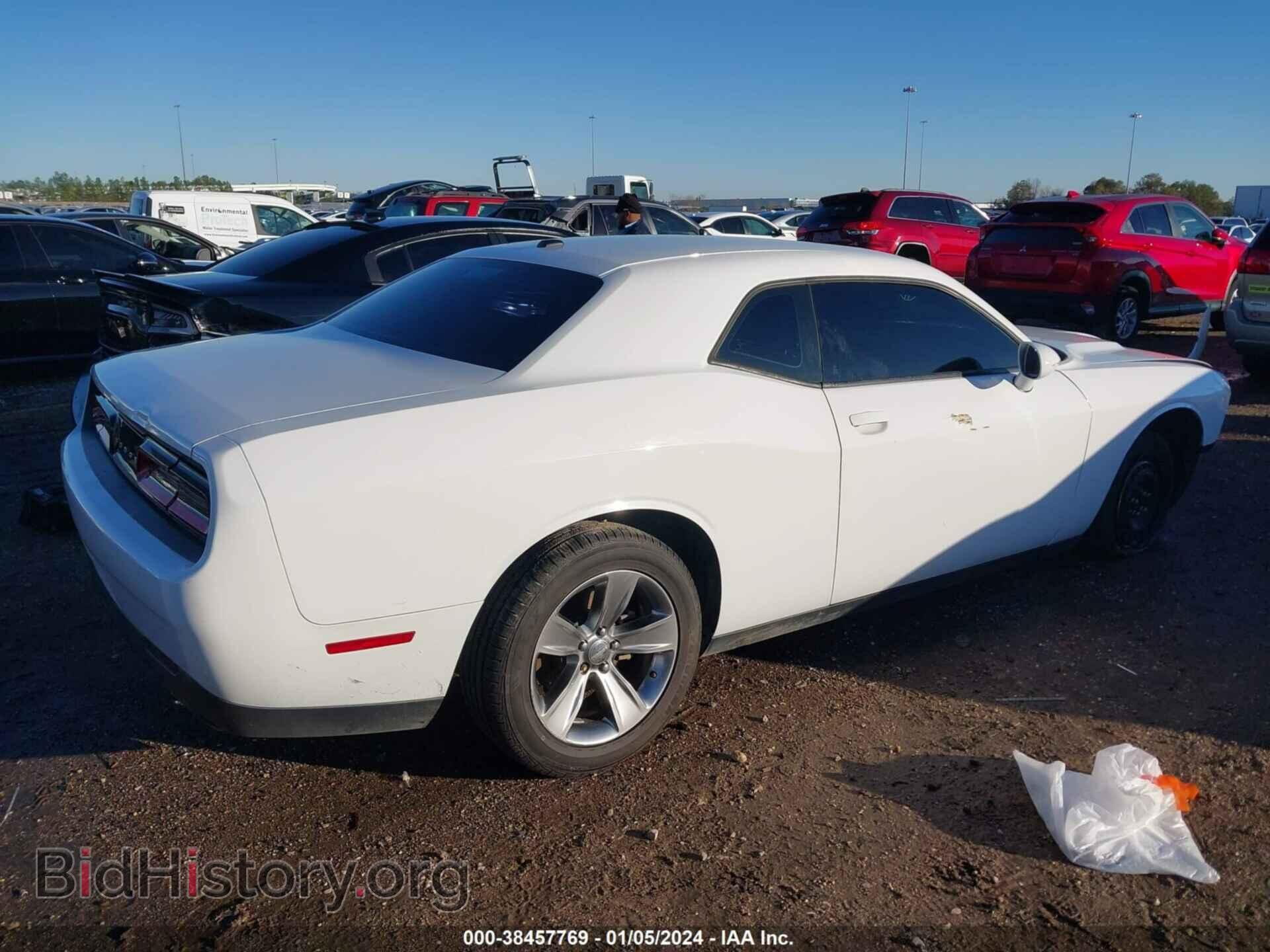 2015 DODGE CHALLENGER - VIN: 2C3CDZAG7FH851044 - Фото 4
