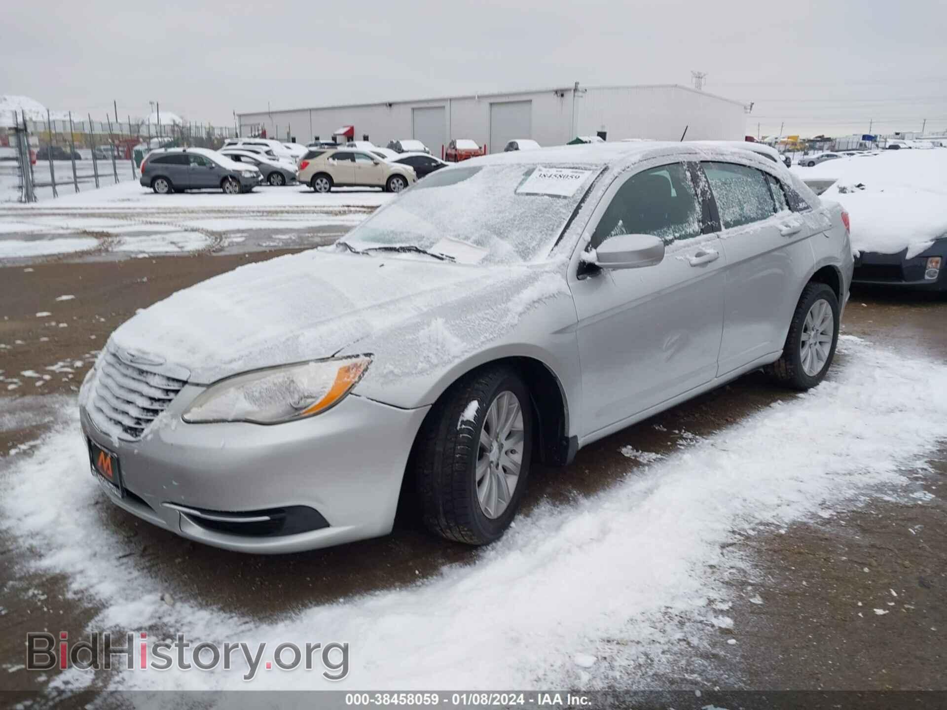 2012 CHRYSLER 200 - VIN: 1C3CCBBB9CN129526 - Фото 2