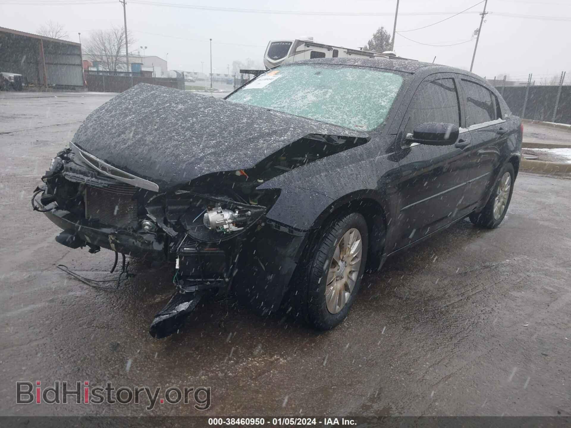 2011 CHRYSLER 200 - VIN: 1C3BC4FB1BN559941 - Фото 2