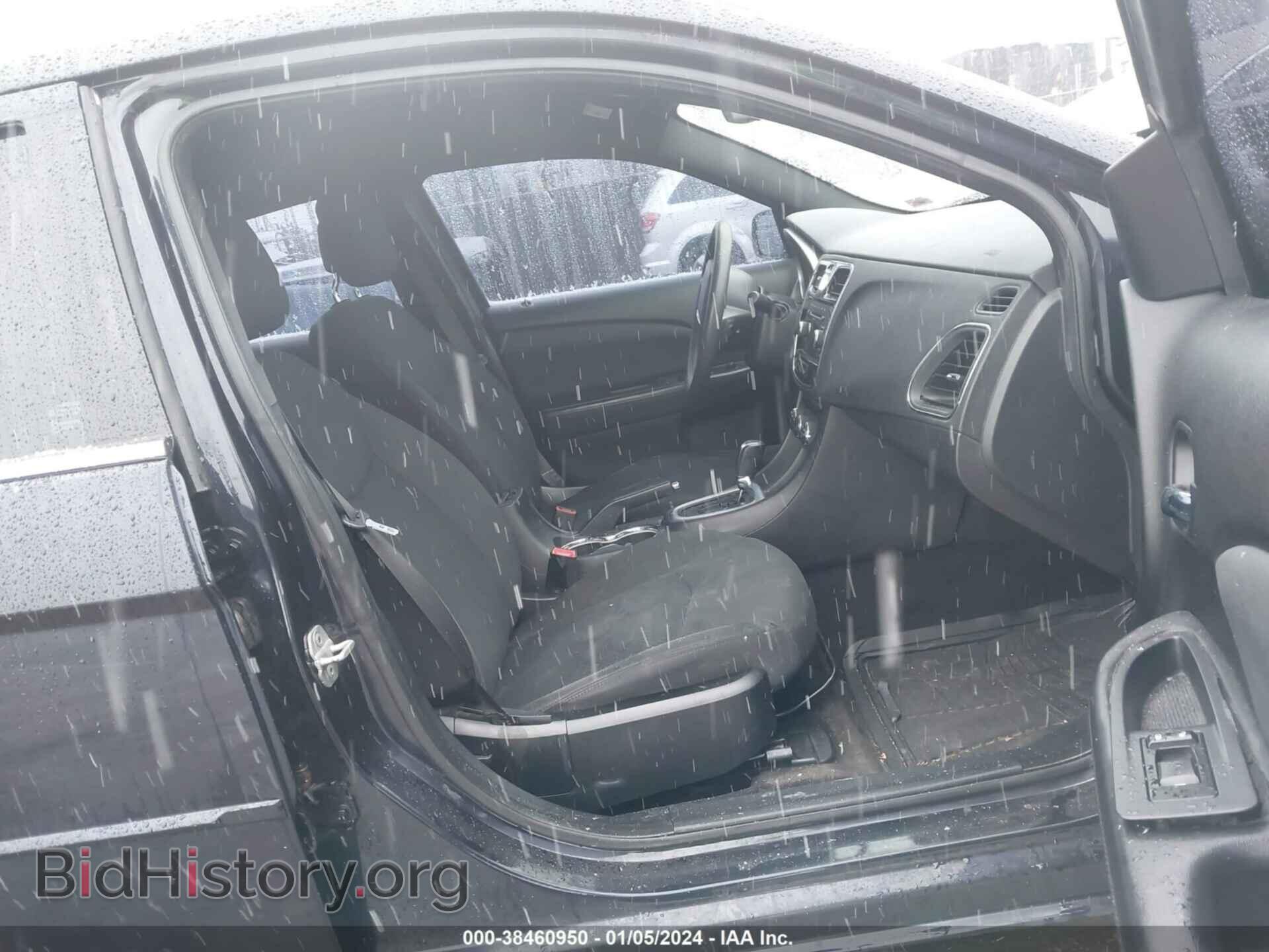 2011 CHRYSLER 200 - VIN: 1C3BC4FB1BN559941 - Фото 5