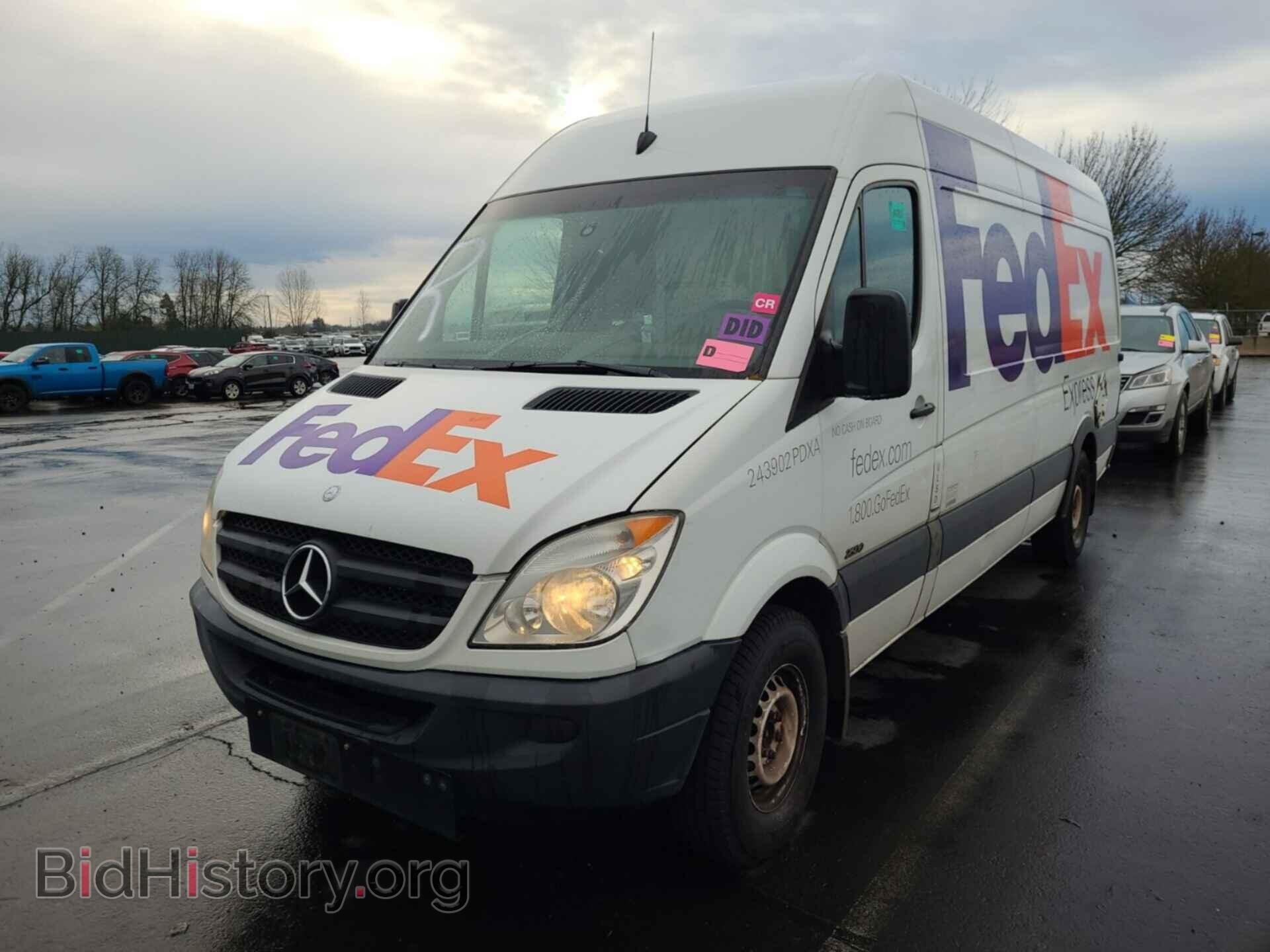 2011 MERCEDES-BENZ SPRINTER - VIN: WD3PE8CB2B5581397 - Фото 2