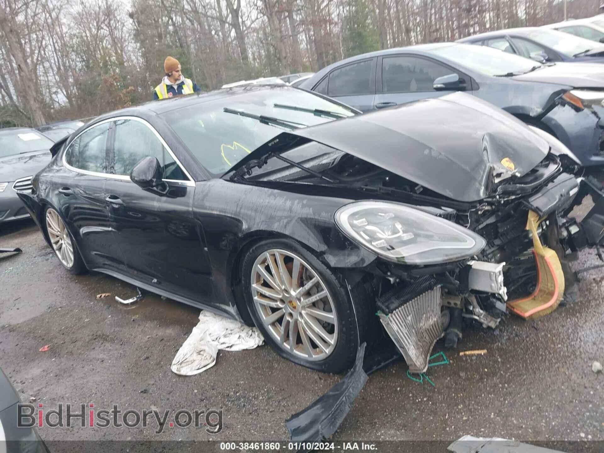 Фотография WP0AB2A75HL120943 - PORSCHE PANAMERA 2017