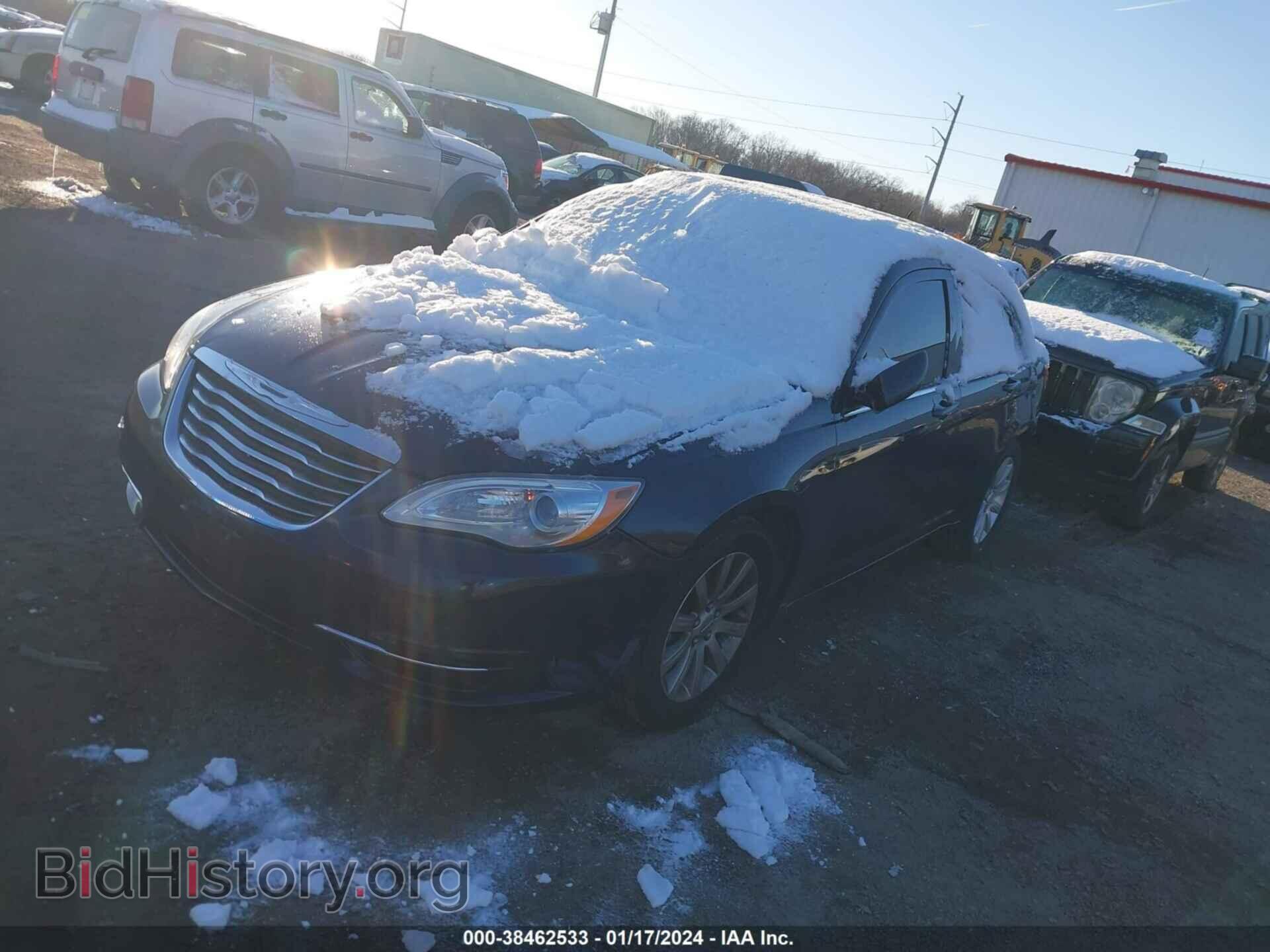 2014 CHRYSLER 200 - VIN: 1C3CCBBB7EN185855 - Фото 2