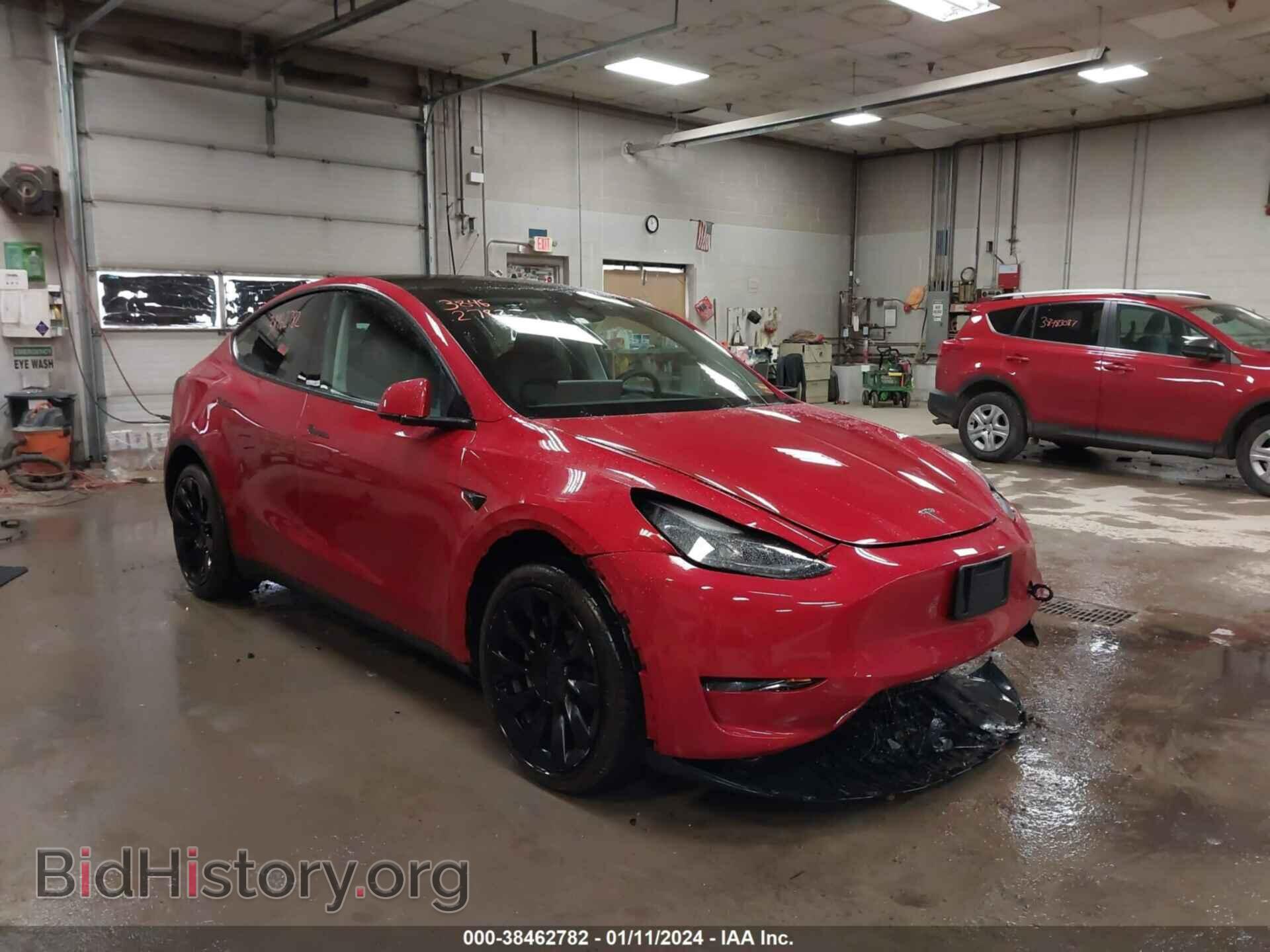 Фотография 7SAYGAEE6PF828688 - TESLA MODEL Y 2023