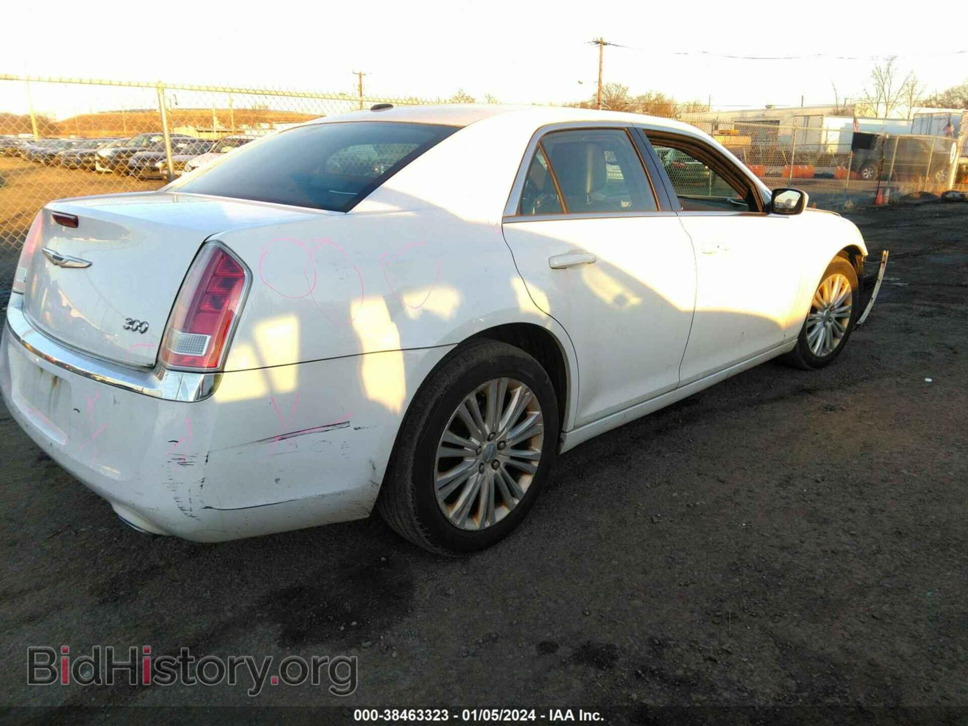 2013 CHRYSLER 300 - VIN: 2C3CCARG7DH529333 - Фото 4