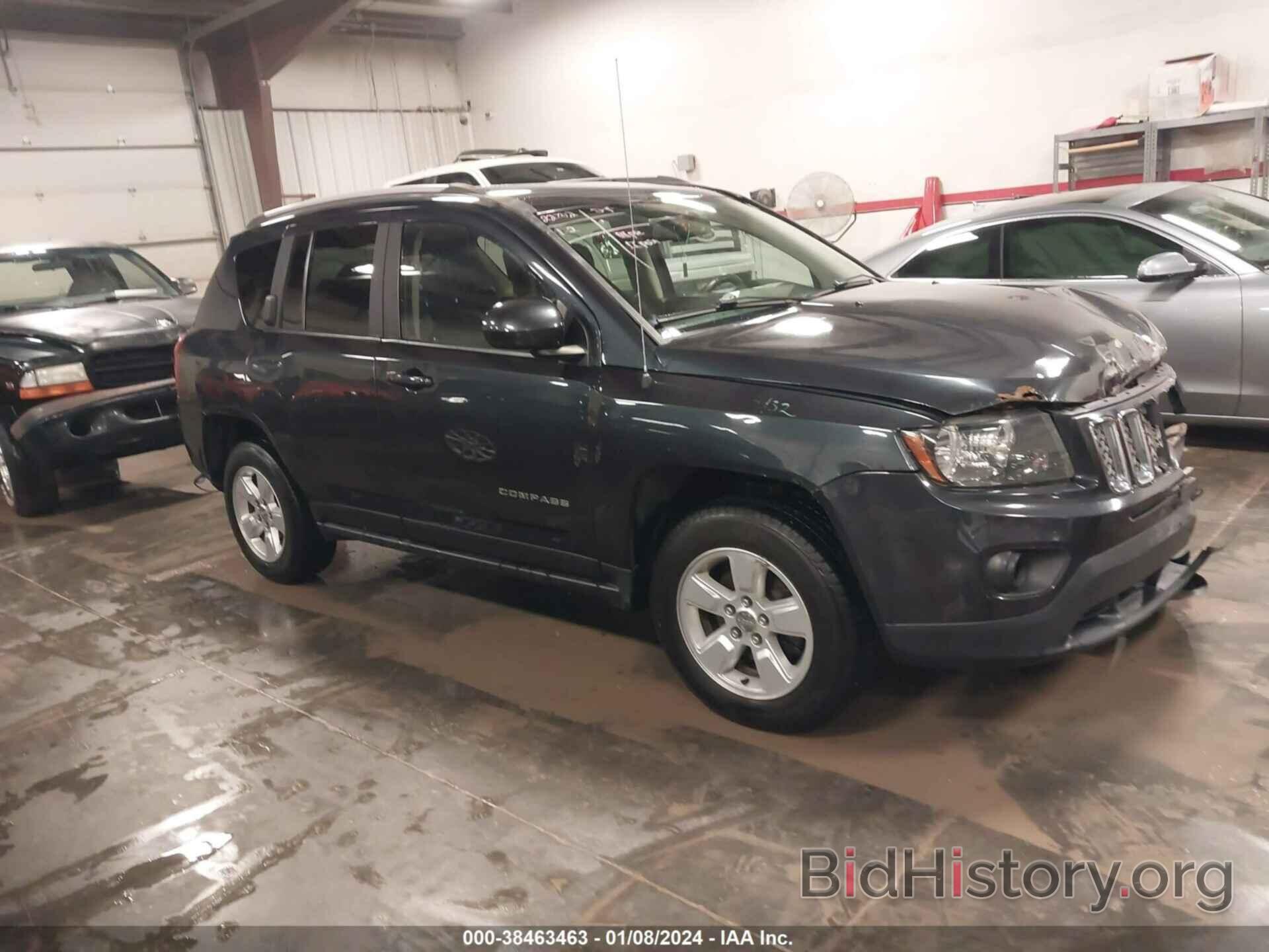 Photo 1C4NJCEB3GD542937 - JEEP COMPASS 2016