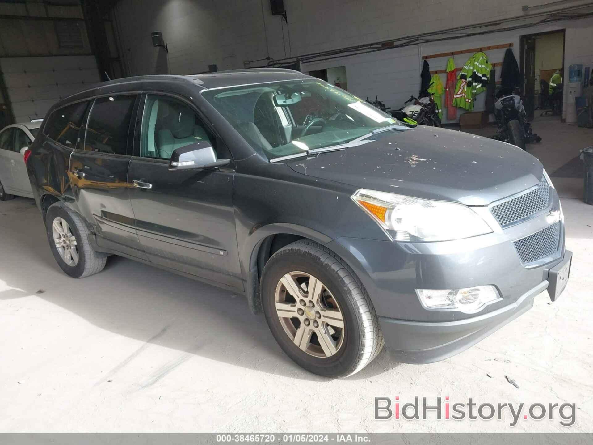 Photo 1GNLVFED9AS129106 - CHEVROLET TRAVERSE 2010