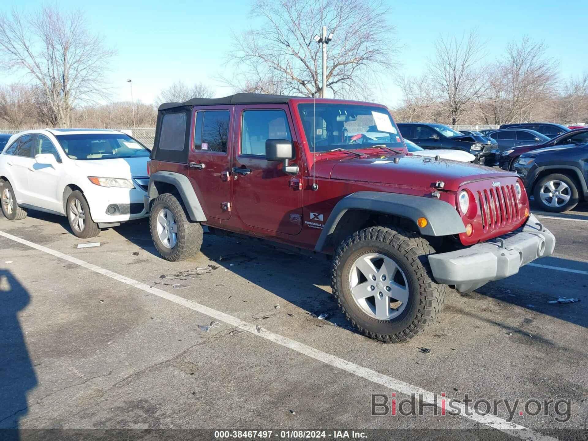 Photo 1J4GA39178L638937 - JEEP WRANGLER 2008