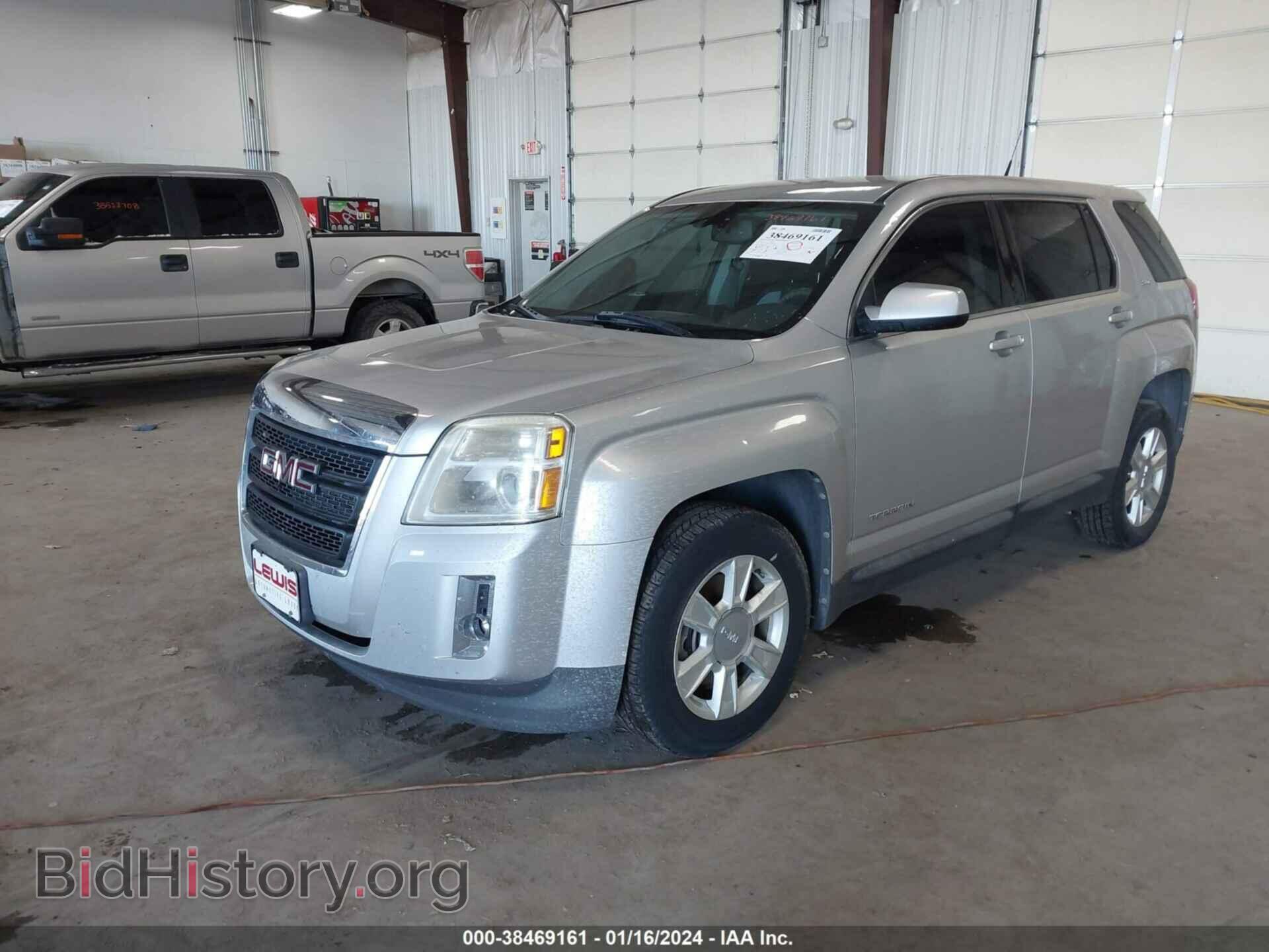 2010 GMC TERRAIN - VIN: 2CTALBEW6A6282128 - Photo 2