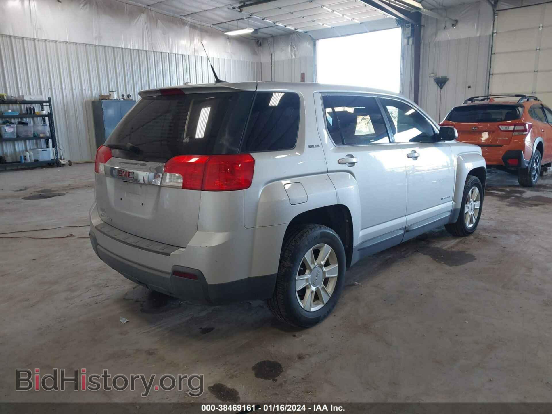 2010 GMC TERRAIN - VIN: 2CTALBEW6A6282128 - Photo 4