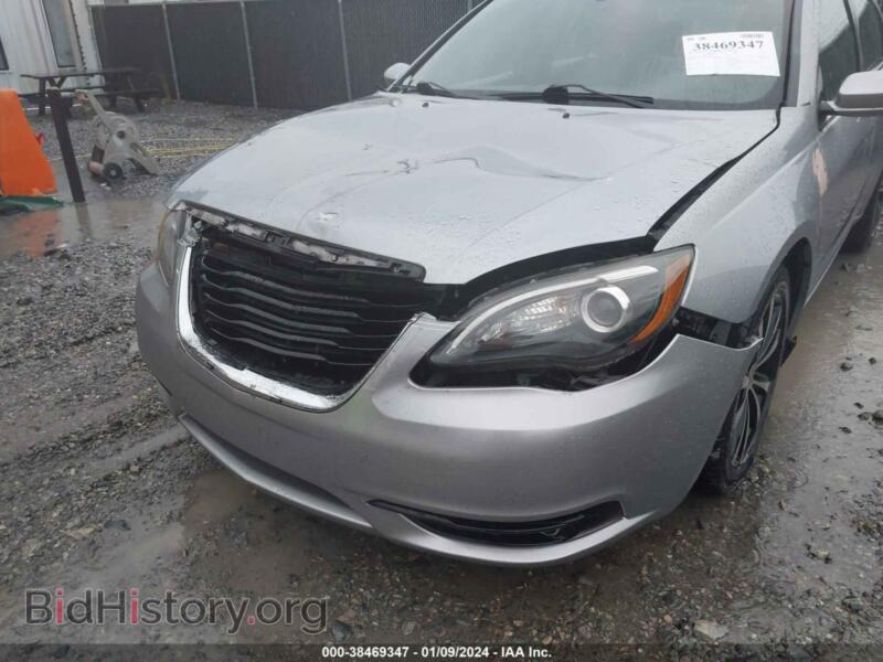 2013 Chrysler 200 (VIN 1C3CCBBB1DN525418) — photo 6 of 10