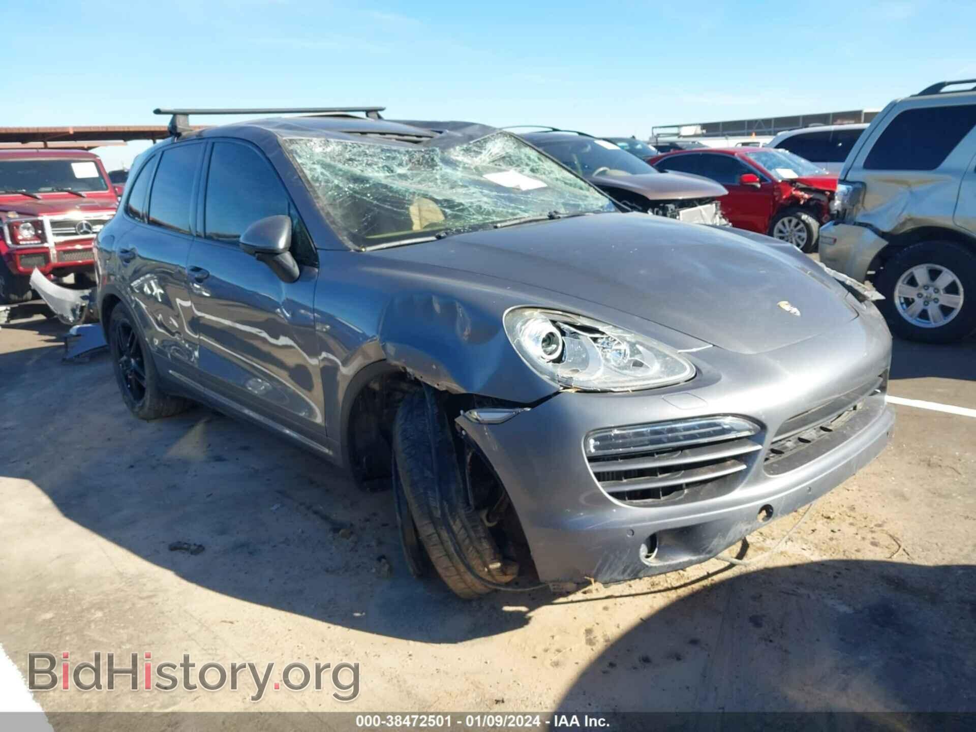 Фотография WP1AF2A25DLA42004 - PORSCHE CAYENNE 2013