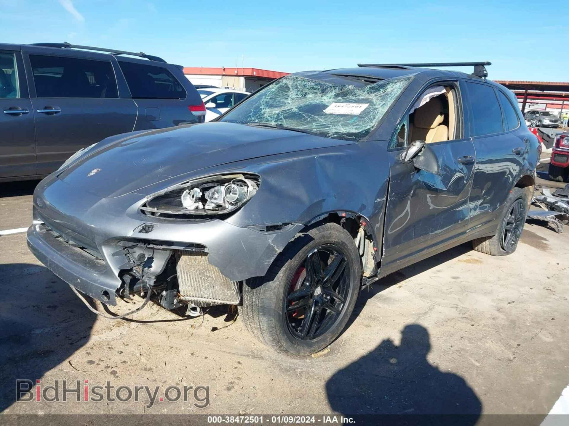 2013 PORSCHE CAYENNE - VIN: WP1AF2A25DLA42004 - Фото 2