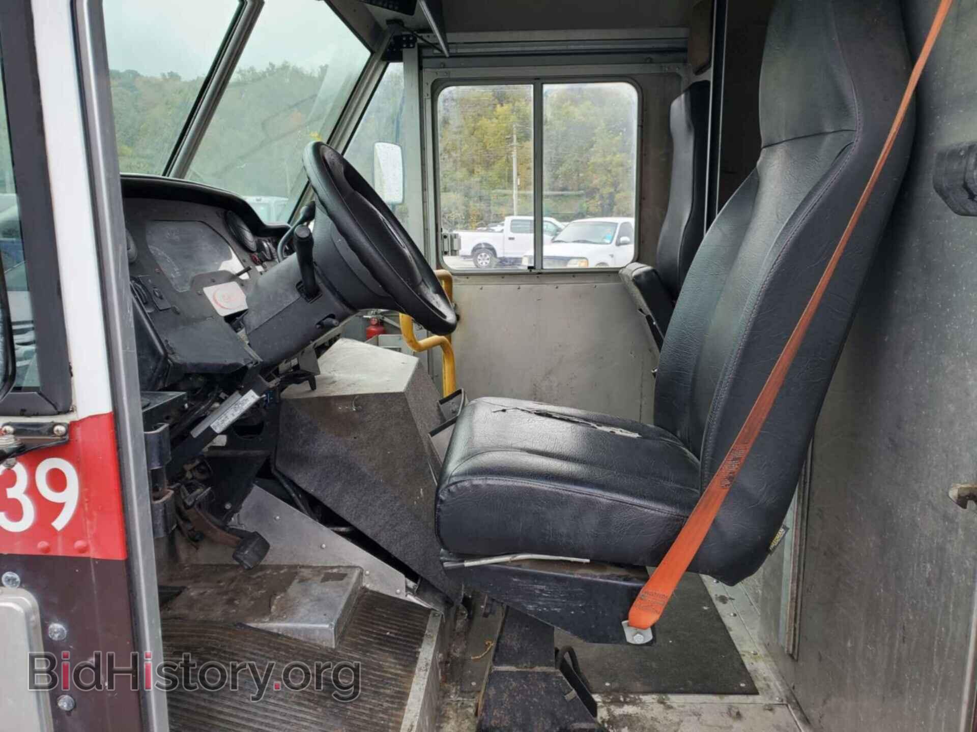 2011 FORD ECONOLINE - VIN: 1FC2E3KL9BDA42181 - Фото 2