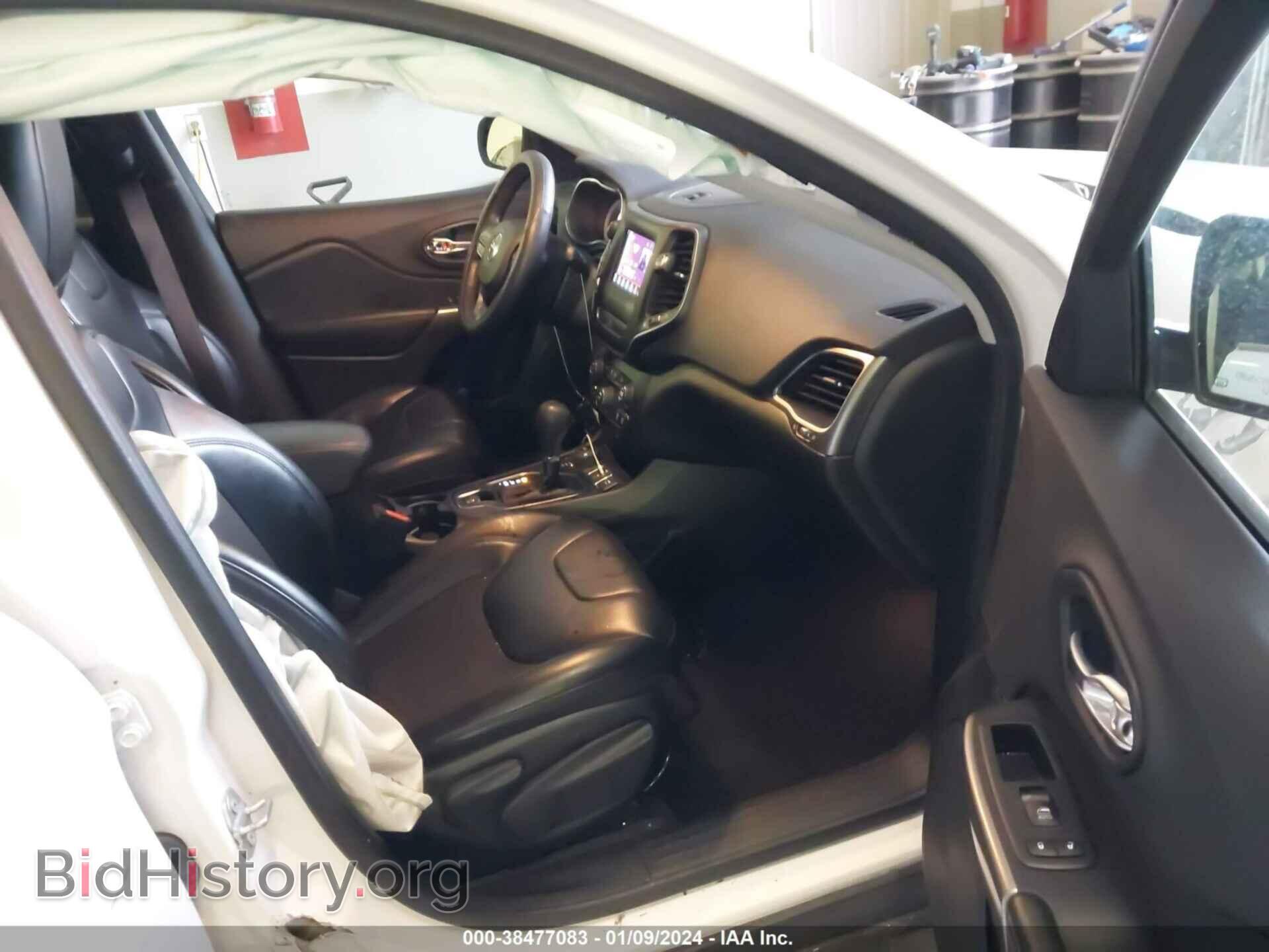 2019 JEEP CHEROKEE - VIN: 1C4PJMLB7KD190827 - Фото 5