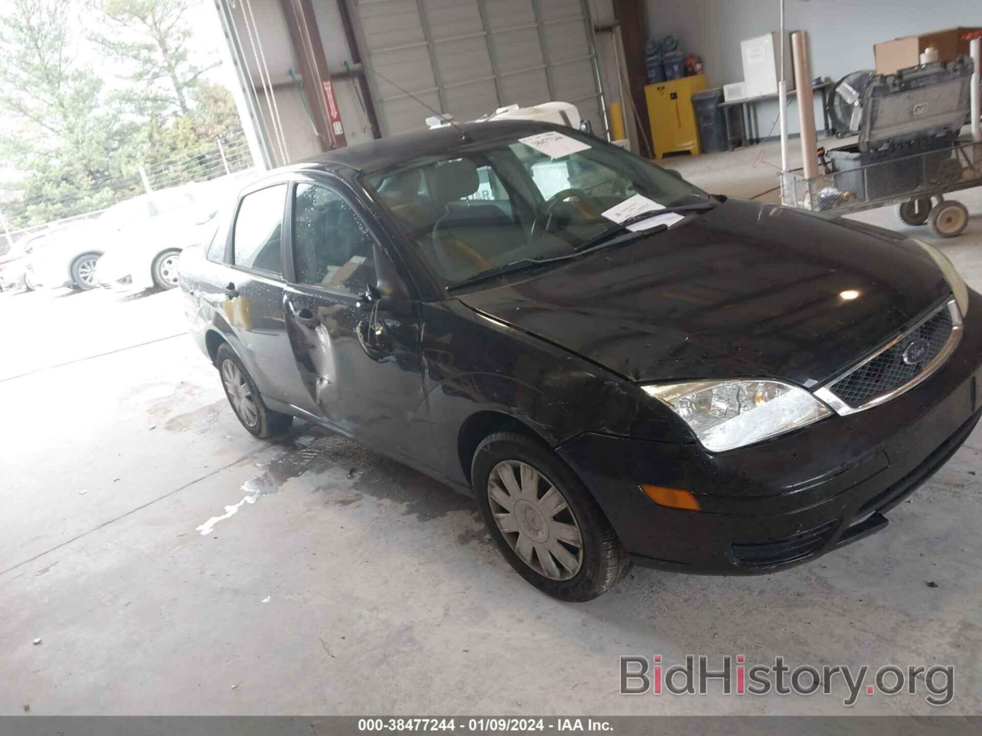 Photo 1FAFP34N96W210427 - FORD FOCUS 2006