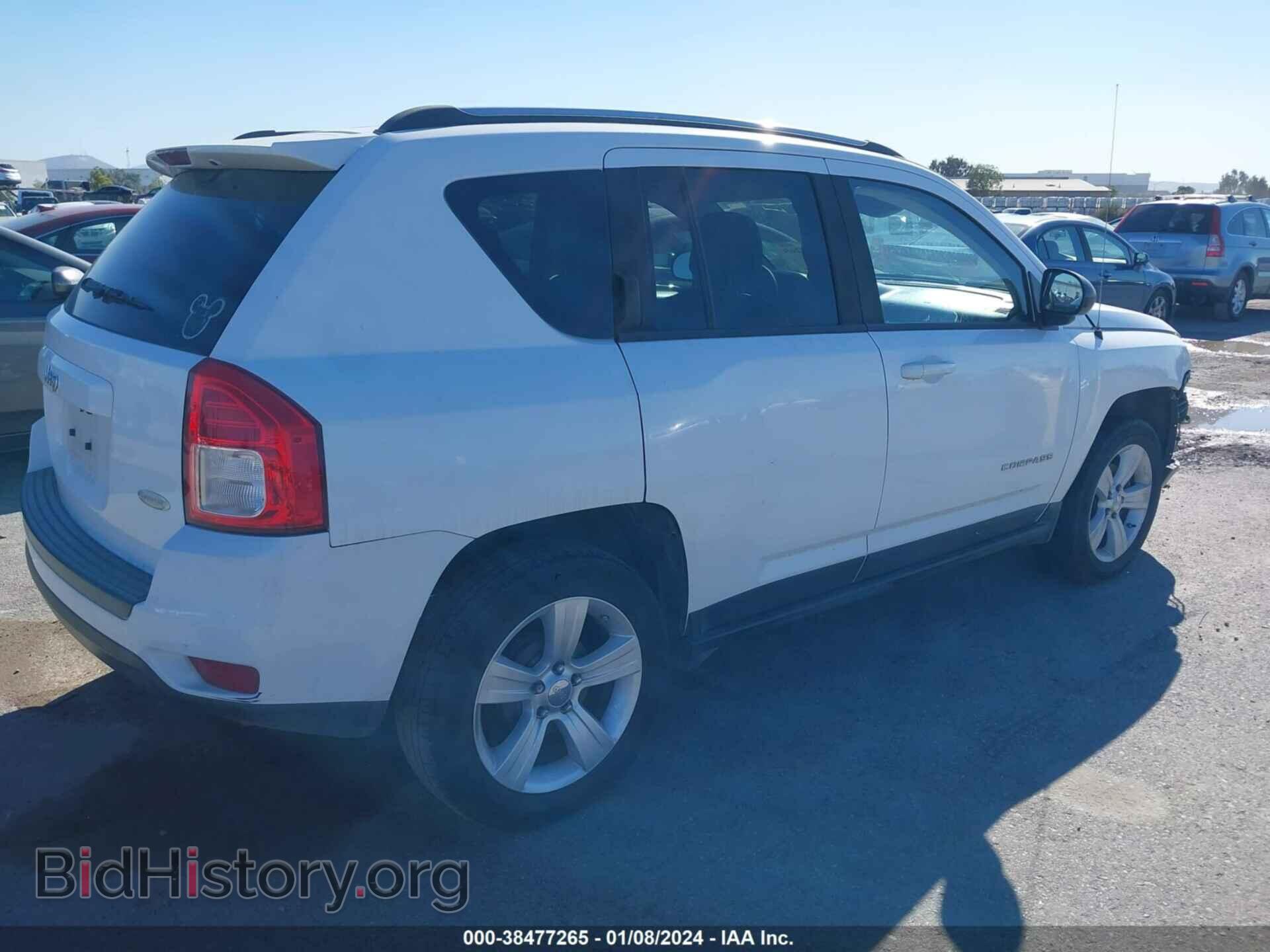 2012 JEEP COMPASS - VIN: 1C4NJCEB3CD684456 - Photo 4