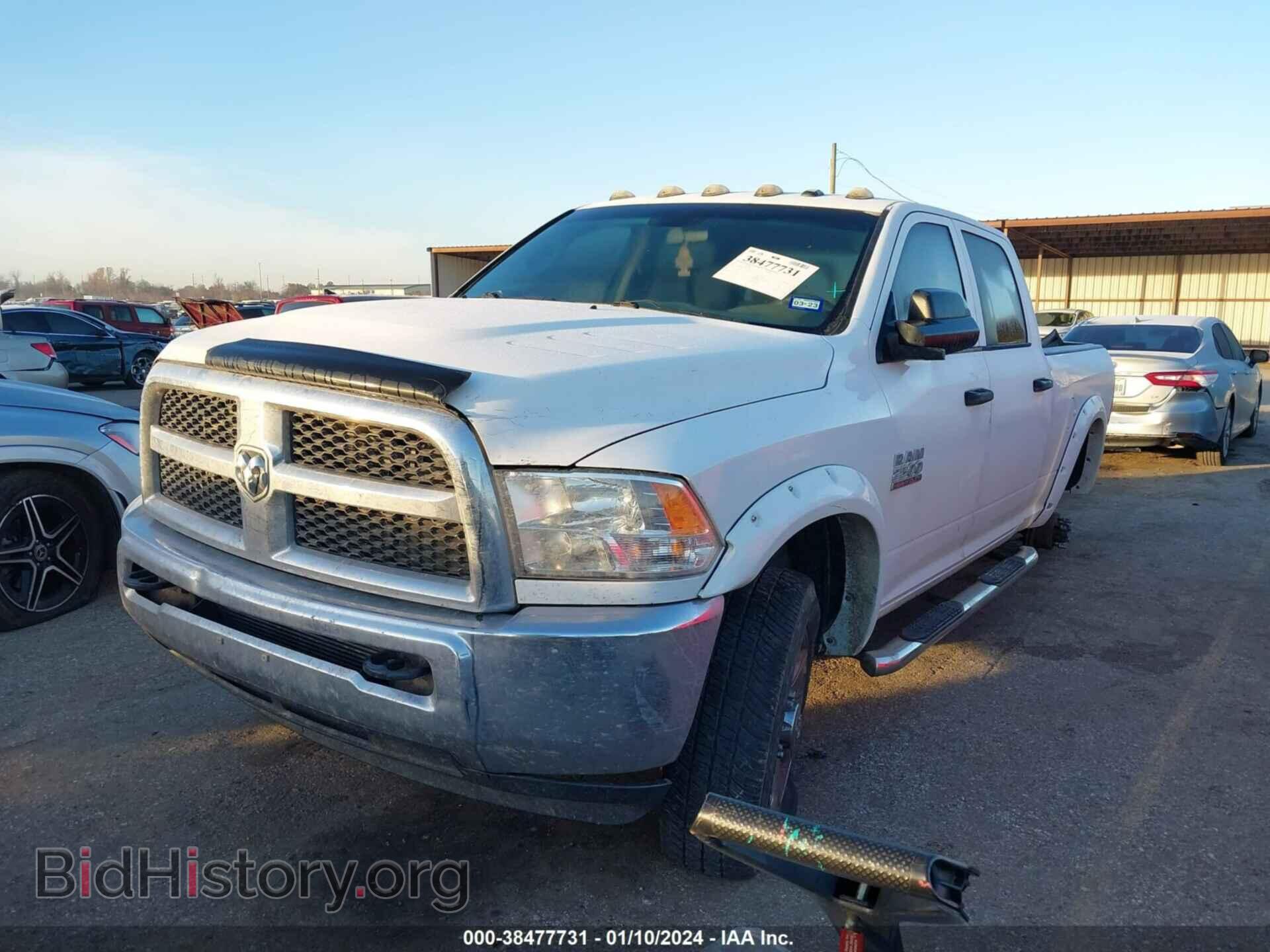 2015 RAM 2500 - VIN: 3C6UR5CL4FG587194 - Photo 2