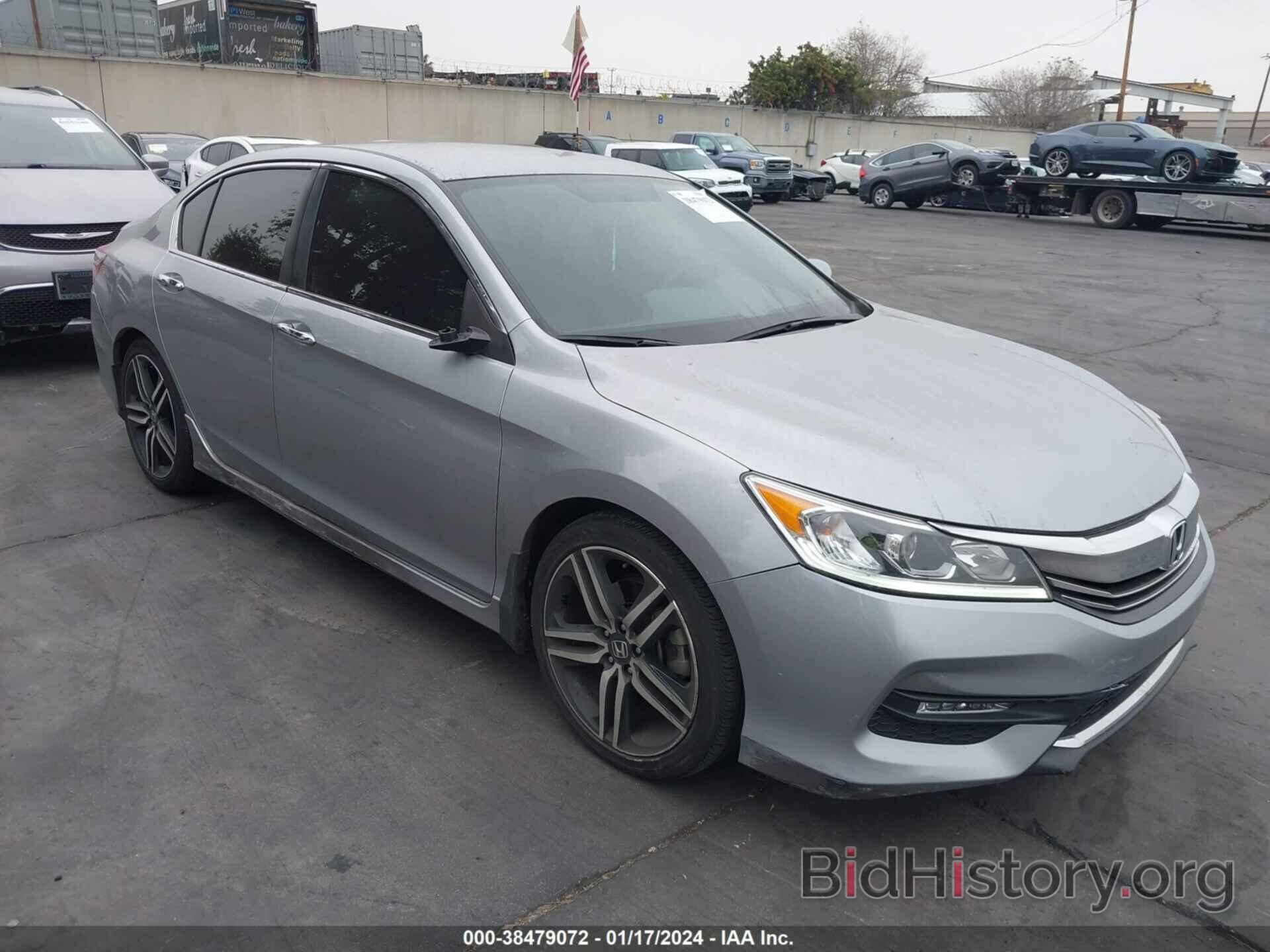 Photo 1HGCR2F57HA115607 - HONDA ACCORD 2017