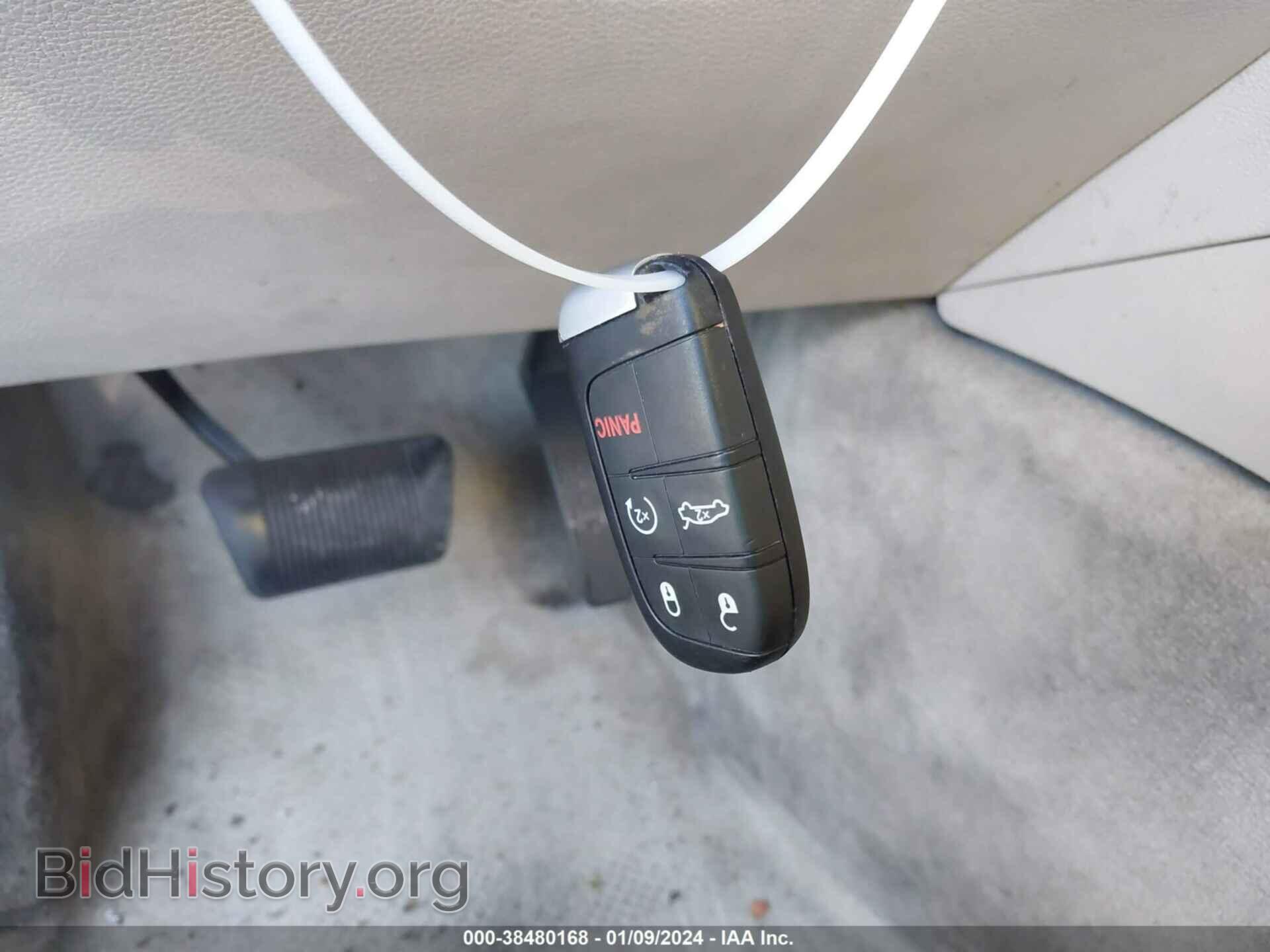 2012 CHRYSLER 300 - VIN: 2C3CCACG8CH273016 - Фото 11