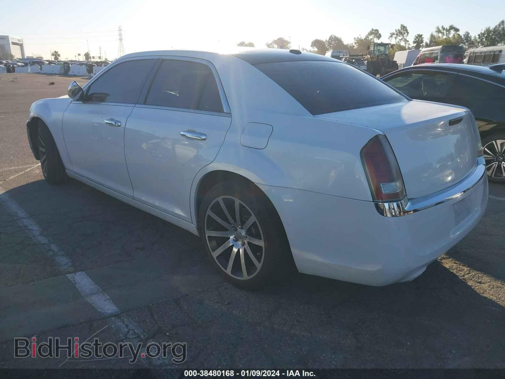 2012 CHRYSLER 300 - VIN: 2C3CCACG8CH273016 - Фото 3