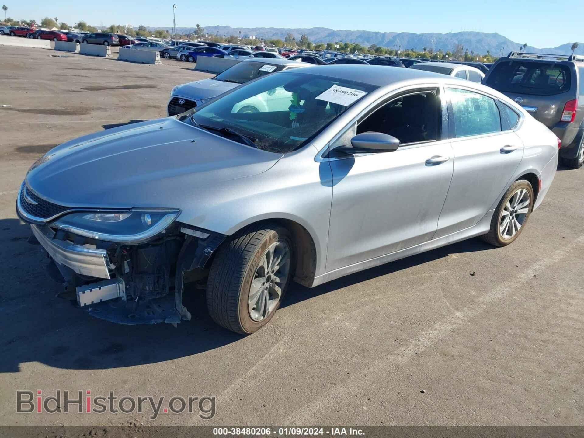2015 CHRYSLER 200 - VIN: 1C3CCCAB3FN587560 - Фото 2