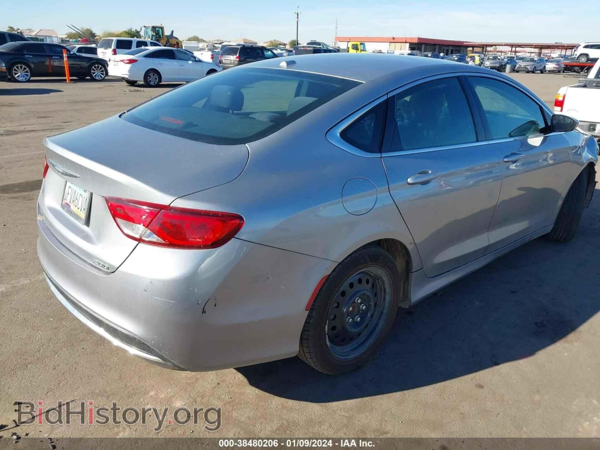 2015 CHRYSLER 200 - VIN: 1C3CCCAB3FN587560 - Фото 4