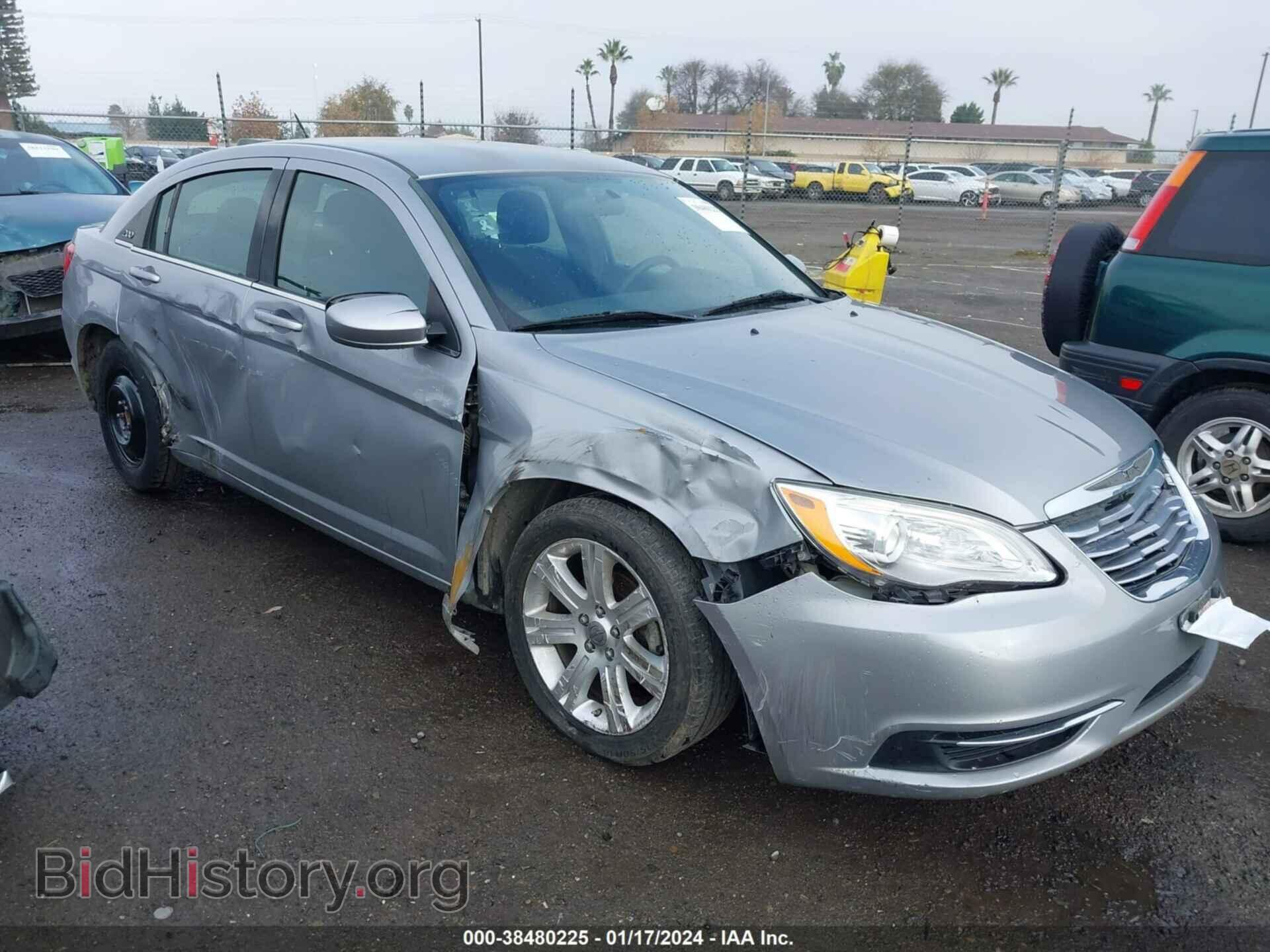 Фотография 1C3CCBAB8DN647940 - CHRYSLER 200 2013