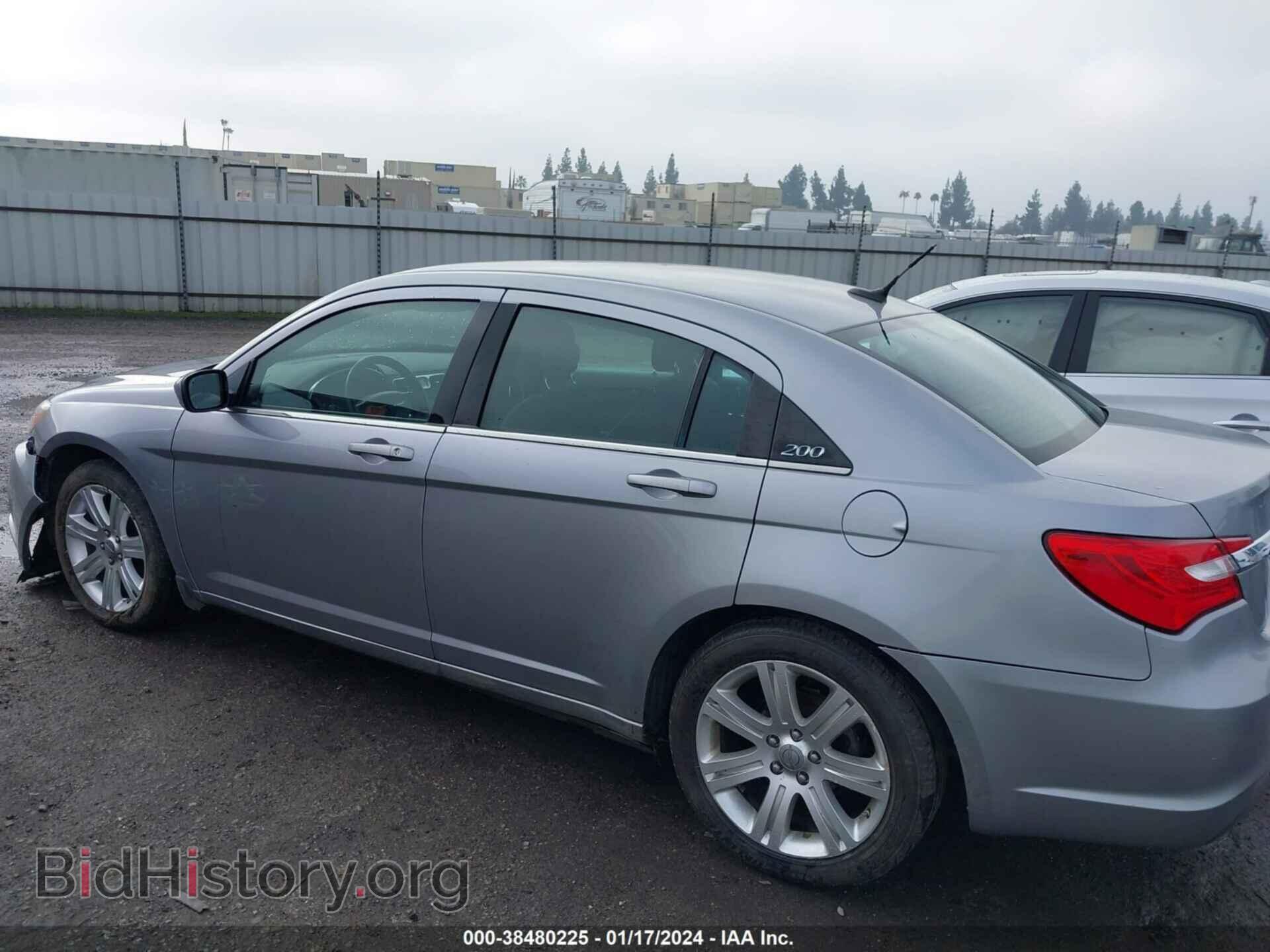 2013 CHRYSLER 200 - VIN: 1C3CCBAB8DN647940 - Photo 14