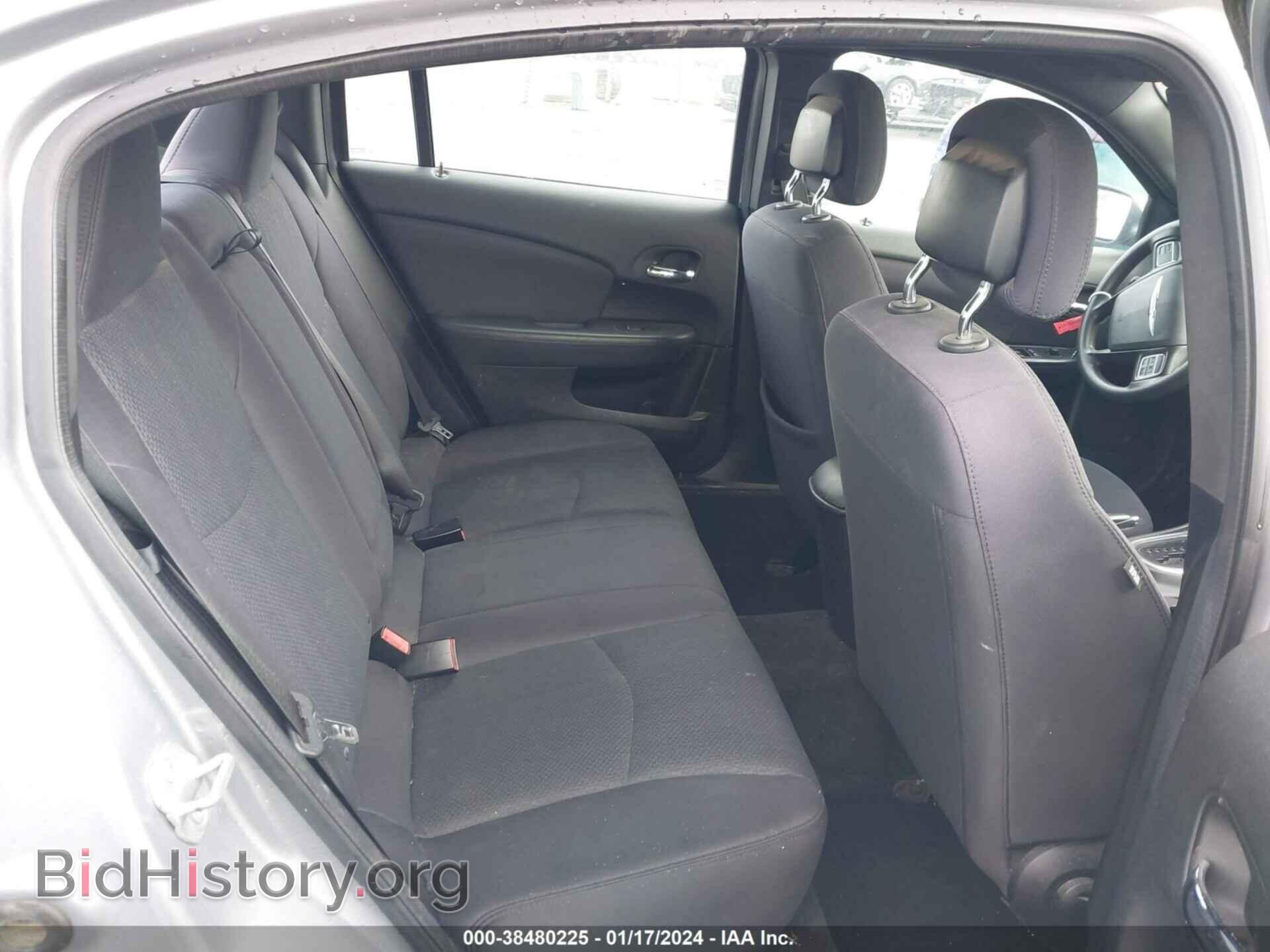 2013 CHRYSLER 200 - VIN: 1C3CCBAB8DN647940 - Photo 8