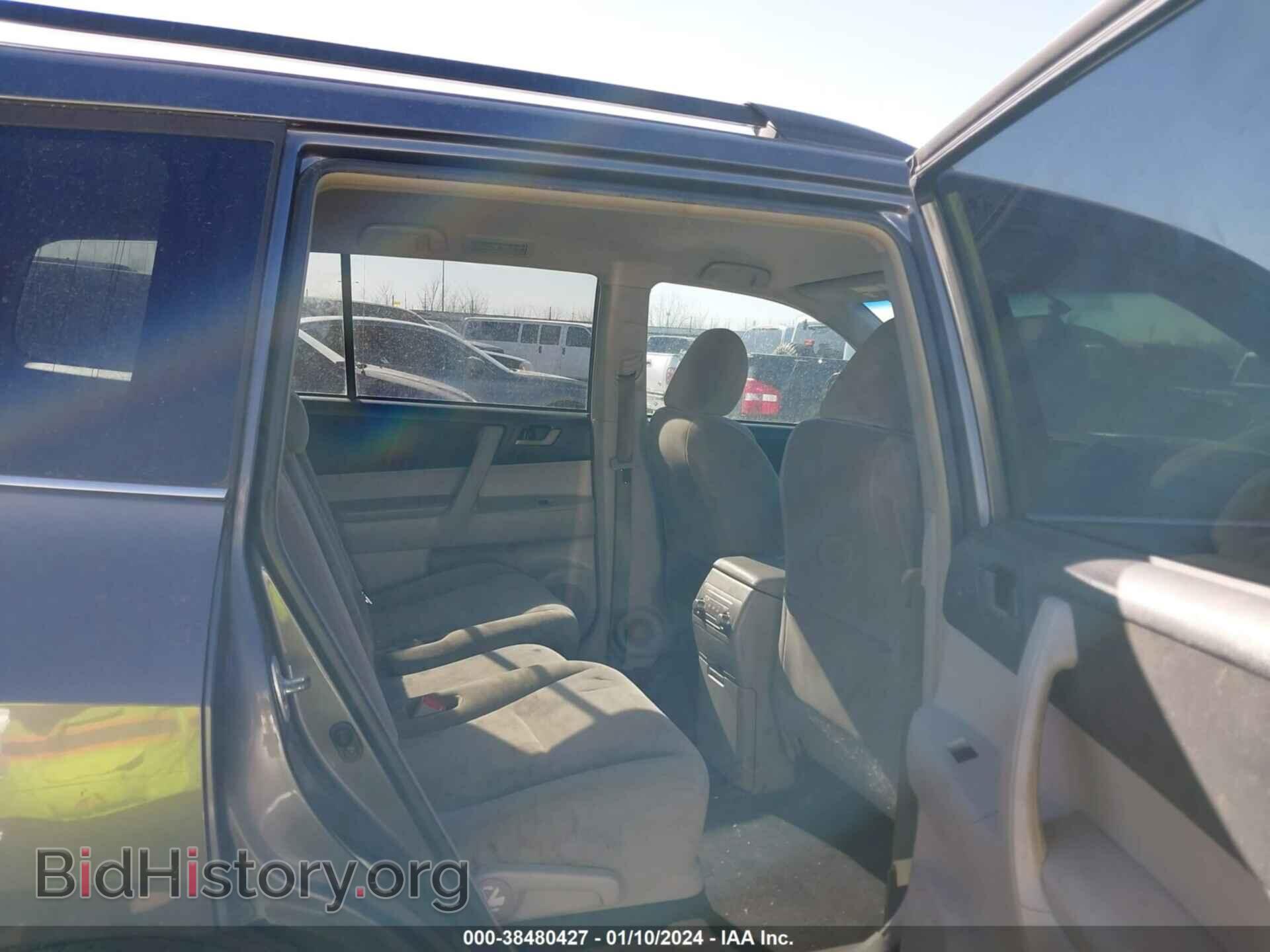 2011 TOYOTA HIGHLANDER - VIN: 5TDZK3EH4BS033925 - Фото 8