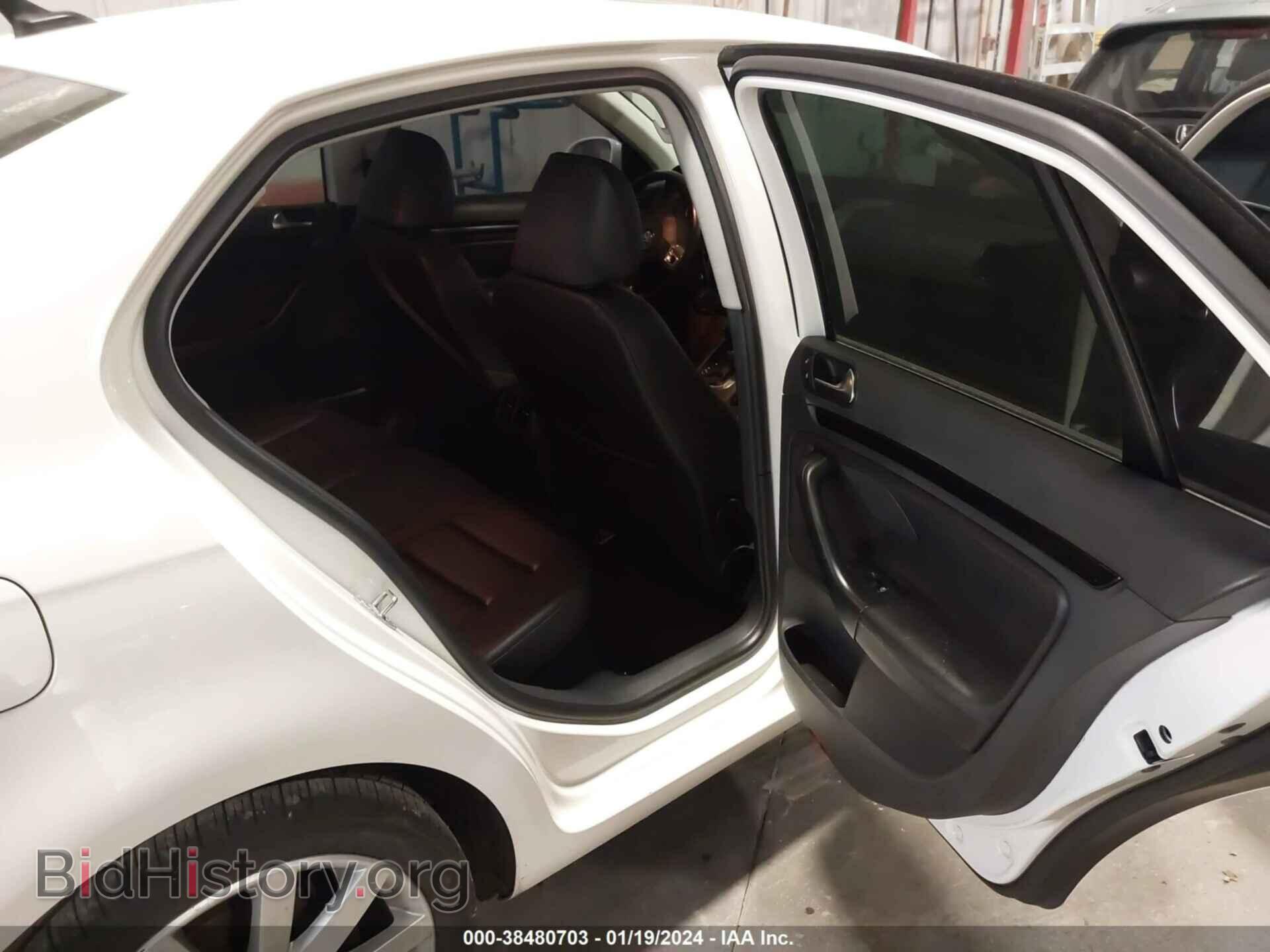 2010 VOLKSWAGEN JETTA - VIN: 3VWRA7AJ5AM046830 - Фото 8