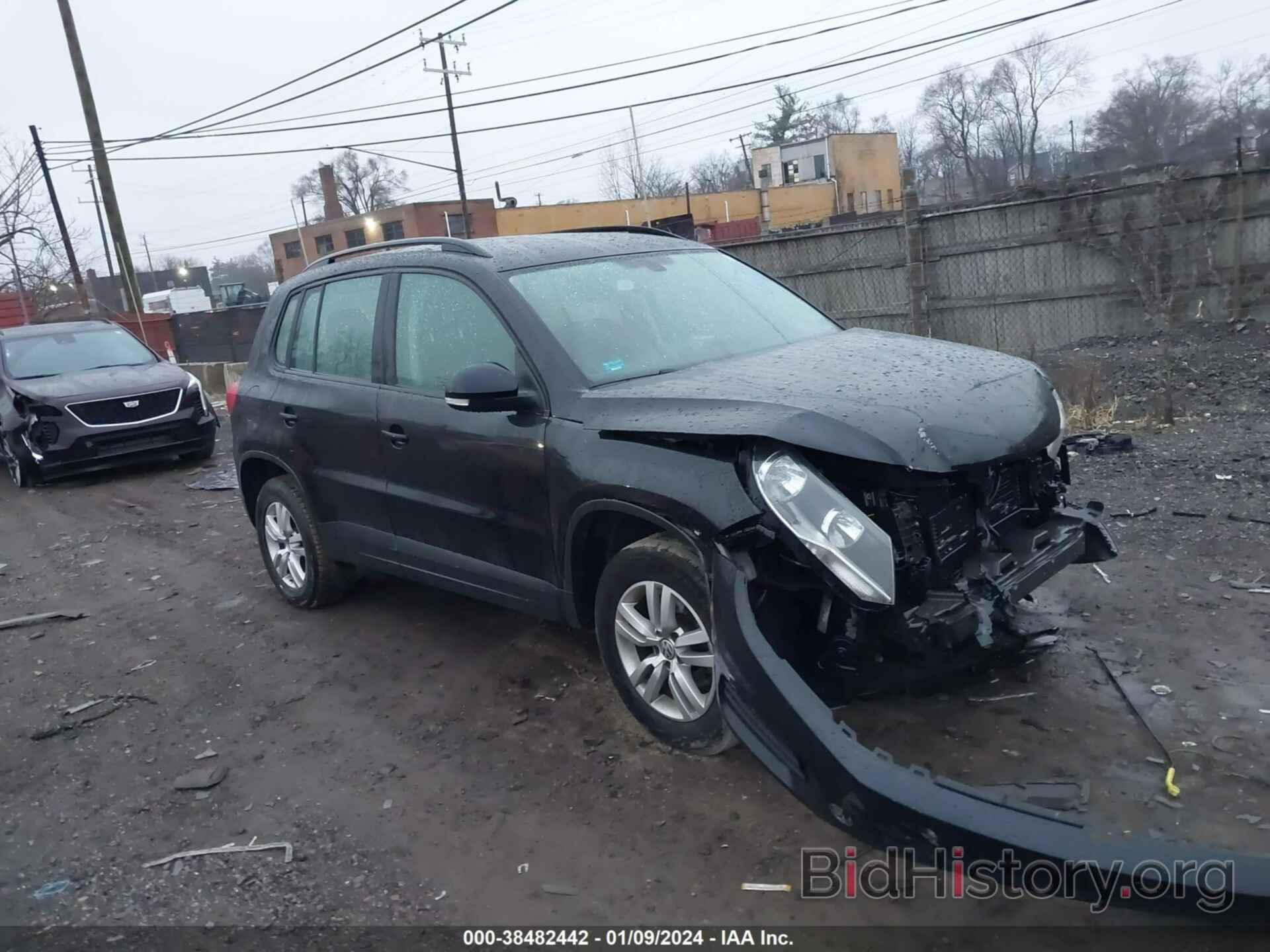 Фотография WVGAV7AX1HK037676 - VOLKSWAGEN TIGUAN 2017