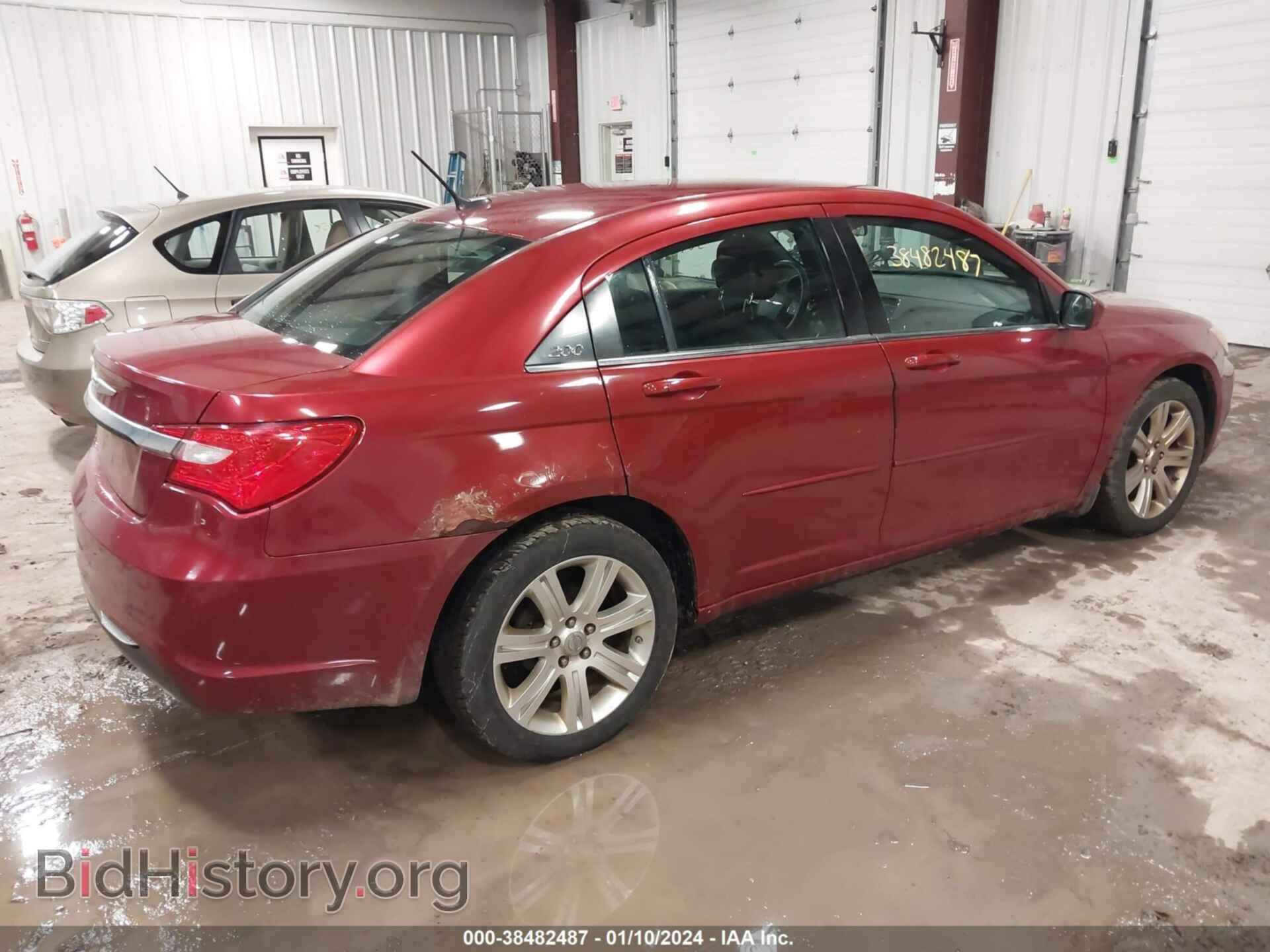 2012 CHRYSLER 200 - VIN: 1C3CCBAG1CN240620 - Фото 4