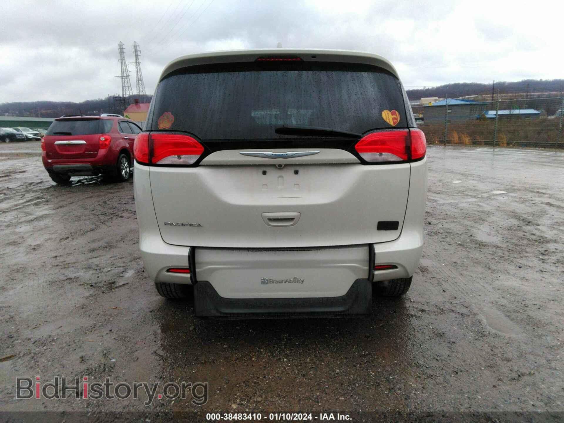 2017 CHRYSLER PACIFICA - VIN: 2C4RC1CG9HR644840 - Photo 16