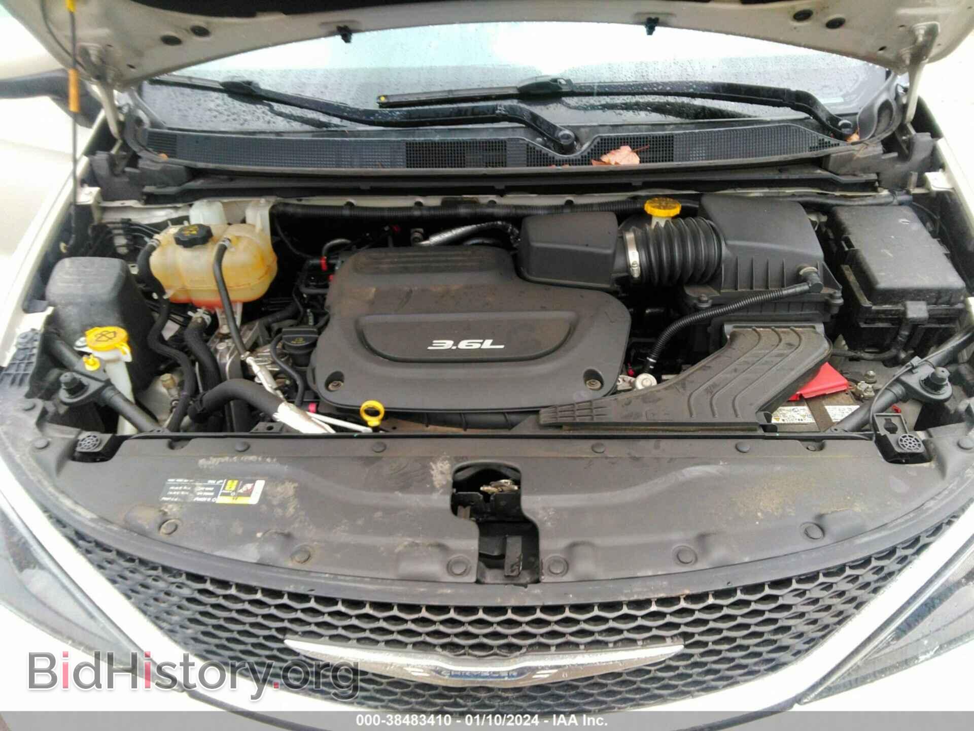 2017 CHRYSLER PACIFICA - VIN: 2C4RC1CG9HR644840 - Photo 10