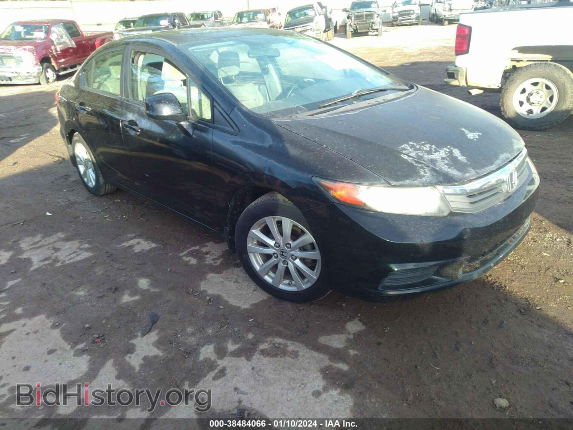 Photo 2HGFB2F82CH530792 - HONDA CIVIC 2012