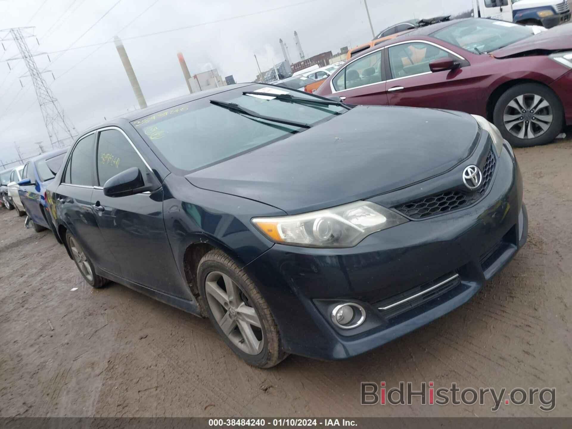 Photo 4T1BF1FK4CU093832 - TOYOTA CAMRY 2012