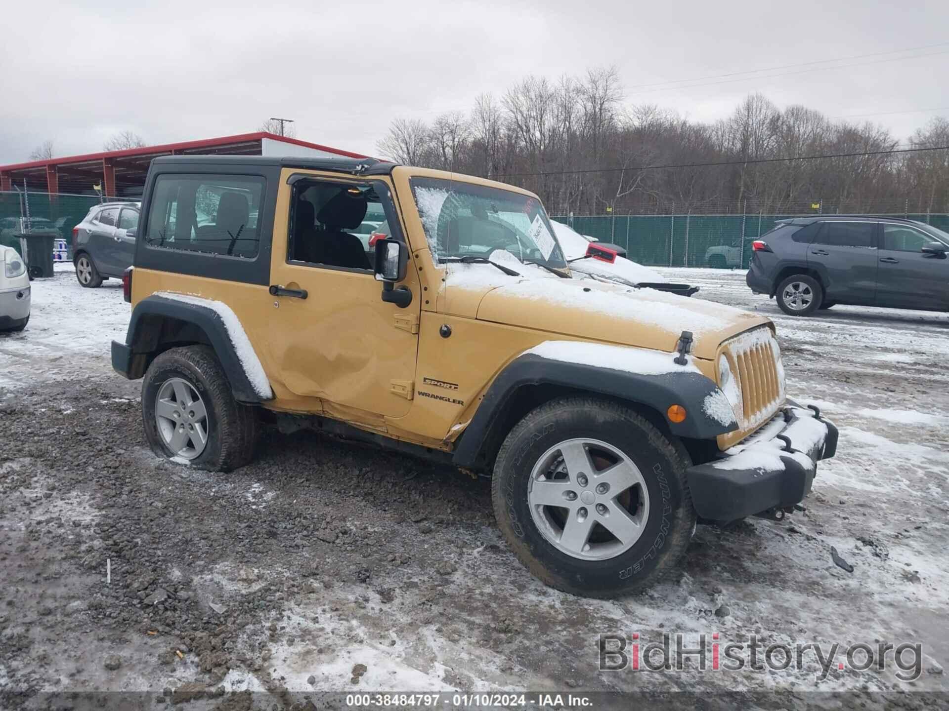 Photo 1C4AJWAG8DL638758 - JEEP WRANGLER 2013