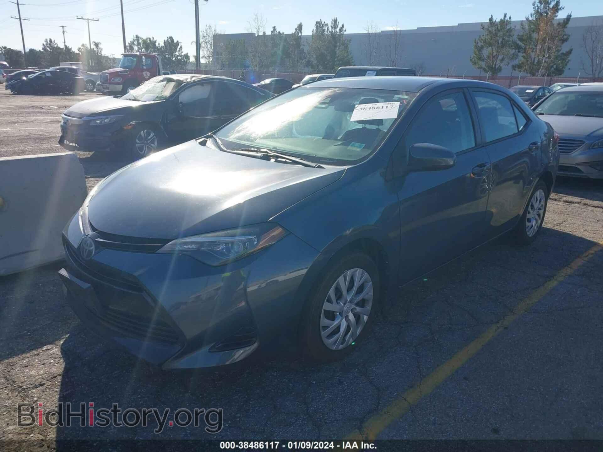 2017 TOYOTA COROLLA - VIN: 5YFBURHE8HP697016 - Фото 2