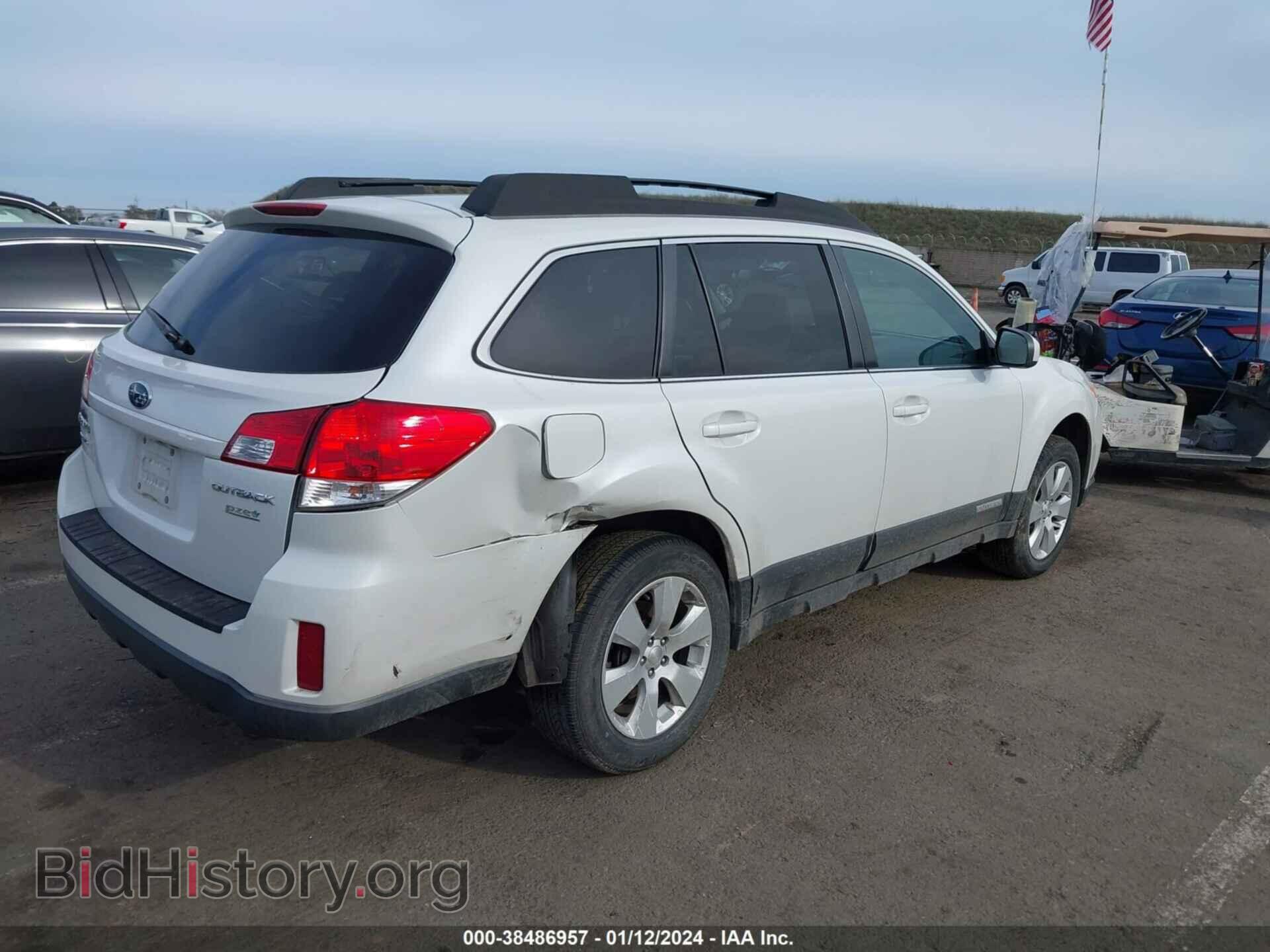 2011 SUBARU OUTBACK - VIN: 4S4BRBCC7B1397229 - Фото 4