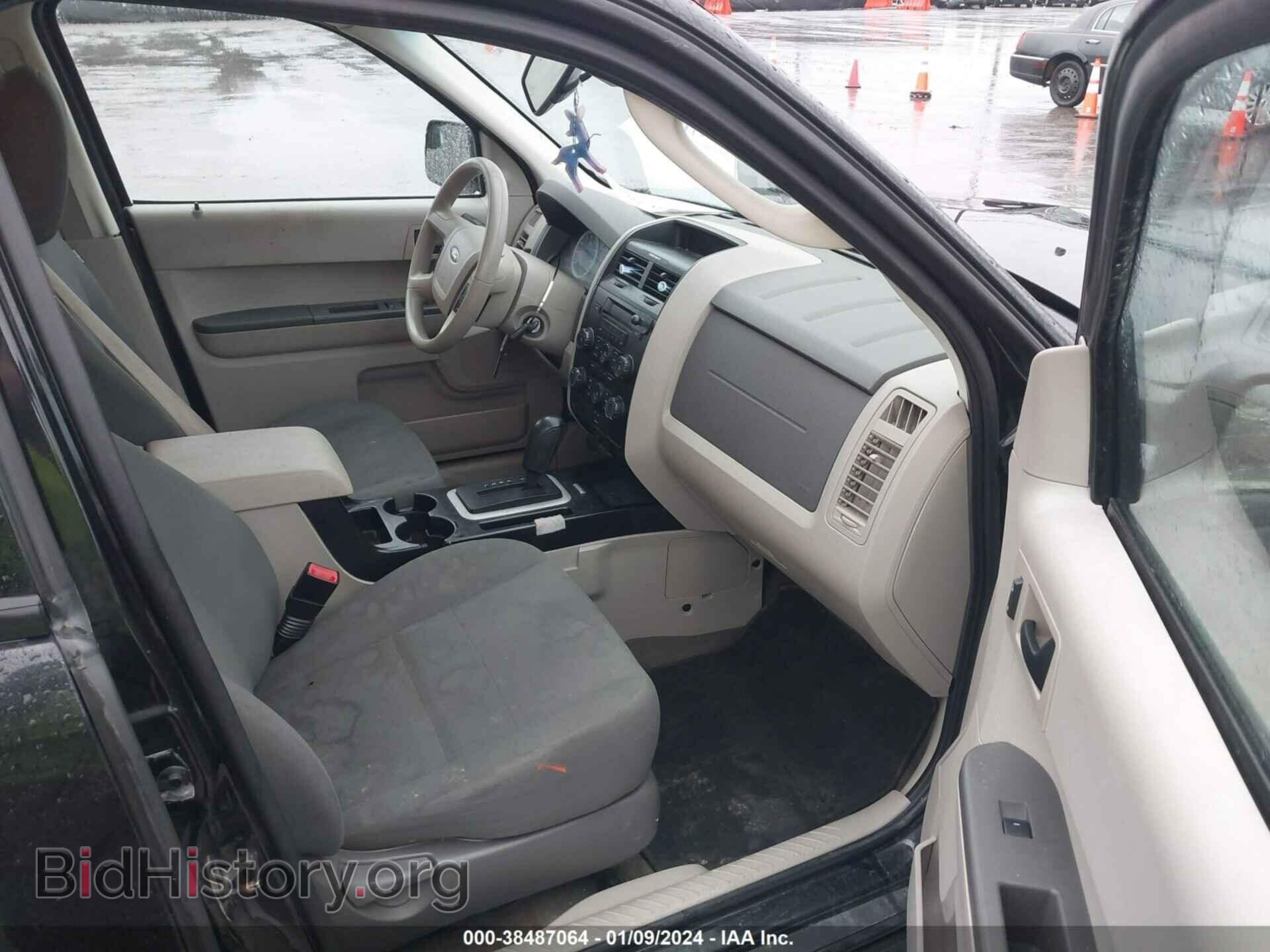 2011 FORD ESCAPE - VIN: 1FMCU9C70BKC49559 - Фото 5